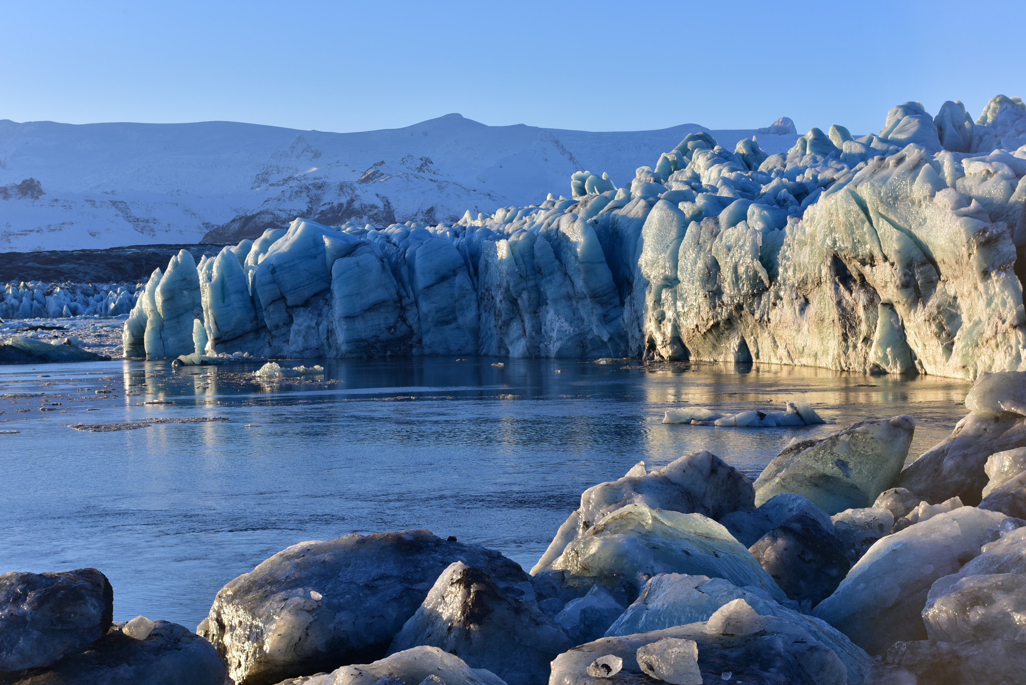 AF Zoom-Nikkor 28-100mm f/3.5-5.6G sample photo. Breiðamerkurjökull glacier photography