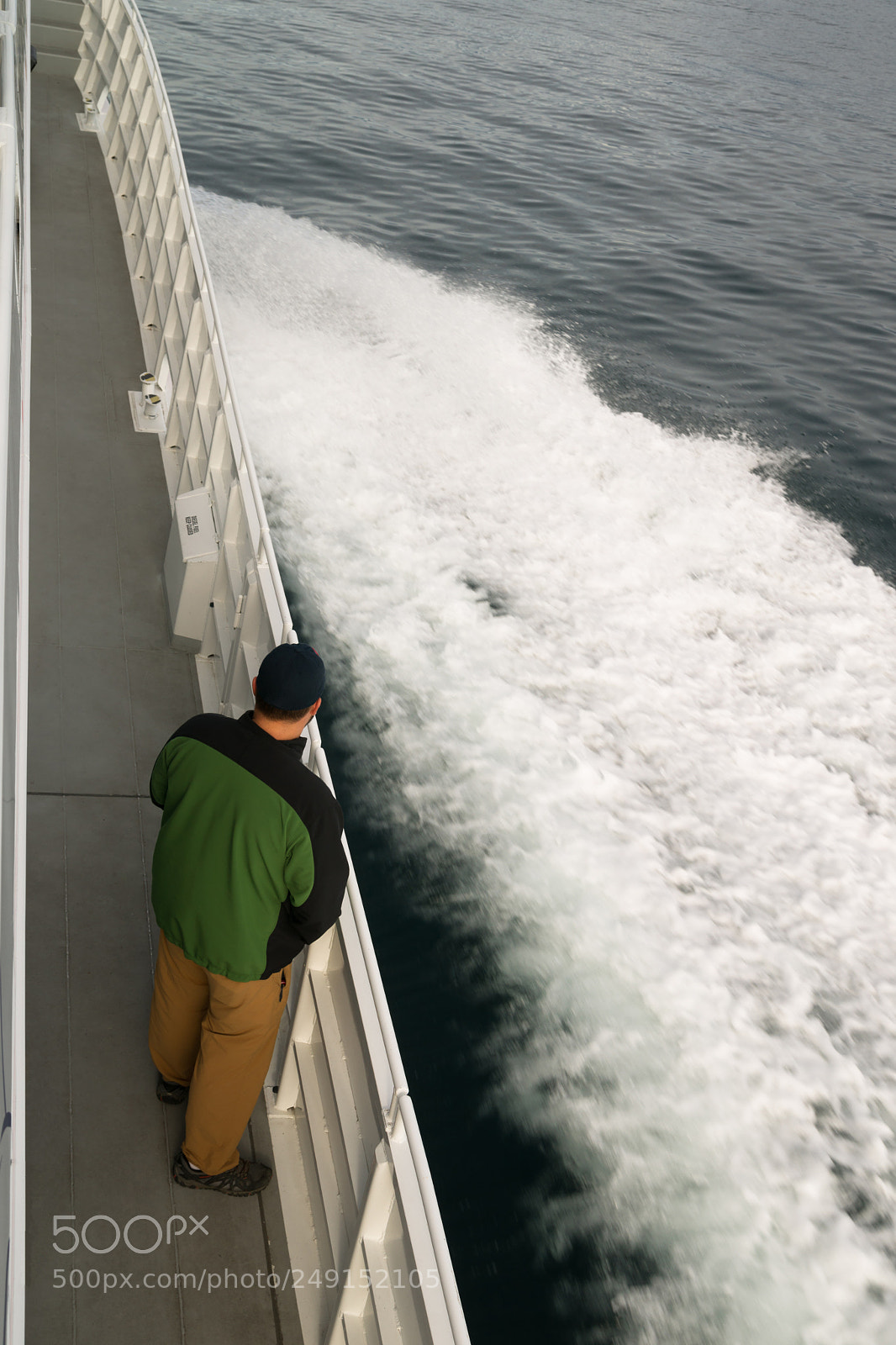 Sony Alpha DSLR-A850 sample photo. Speeding ferry boat wake photography