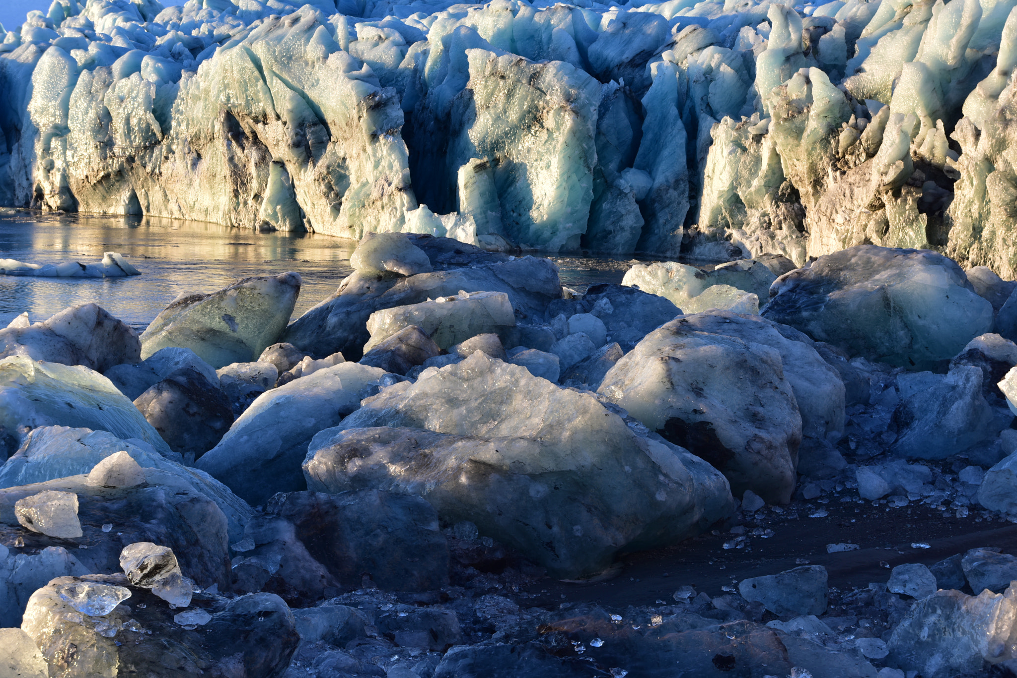 Nikon D810 + AF Zoom-Nikkor 28-100mm f/3.5-5.6G sample photo. Breiðamerkurjökull glacier photography