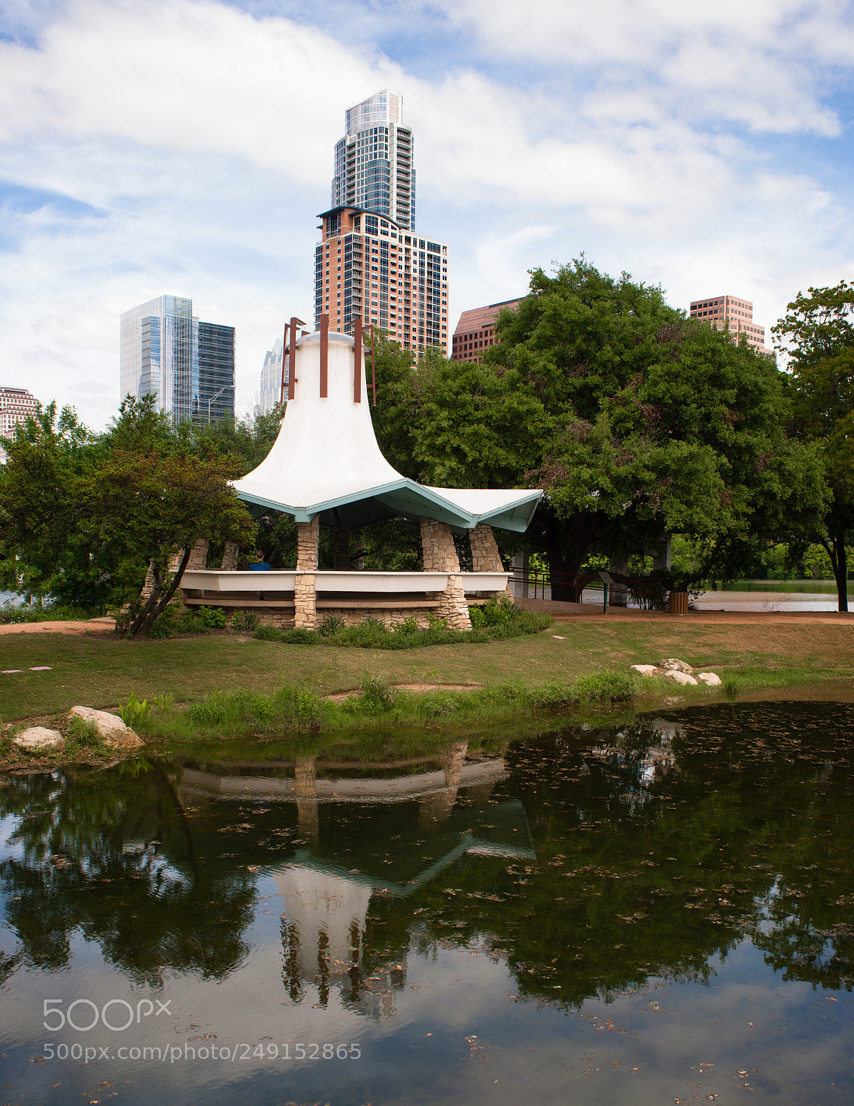 Sony Alpha DSLR-A900 sample photo. Park pond vertical composition photography