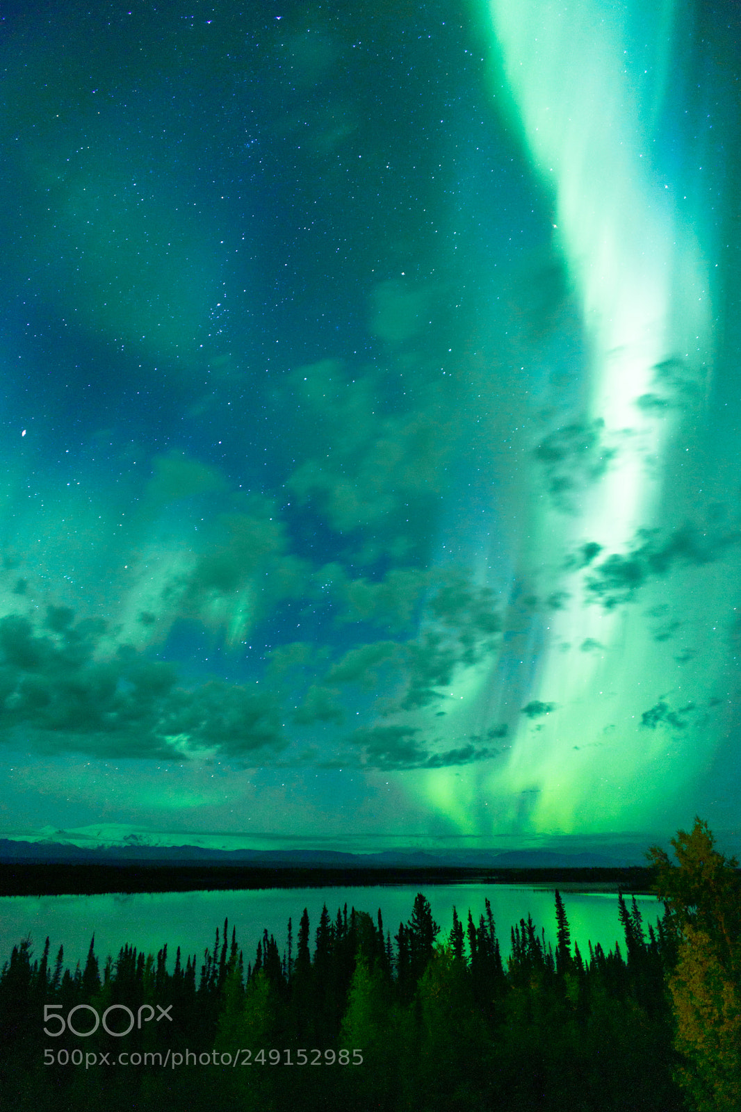 Sony Alpha DSLR-A850 sample photo. Lake reflects aurora borealis photography