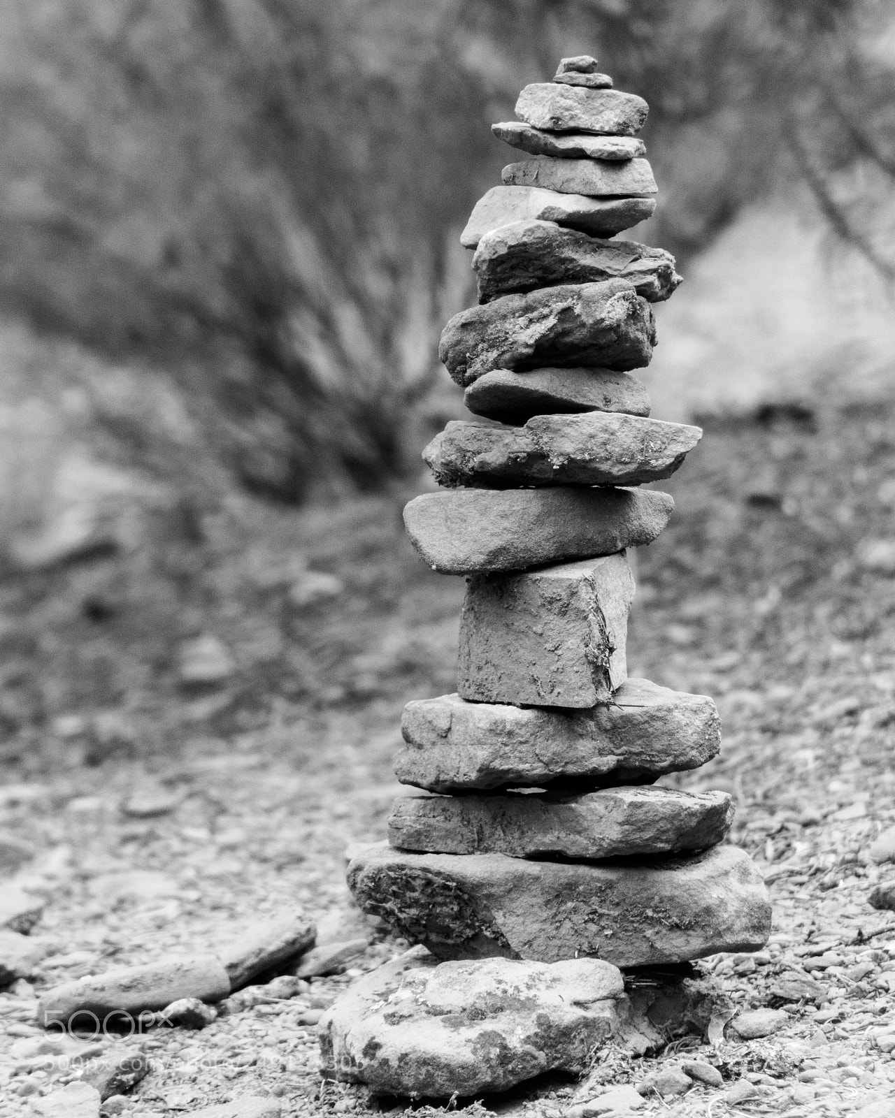 Canon EOS 1300D (EOS Rebel T6 / EOS Kiss X80) sample photo. Cairn on a trail photography