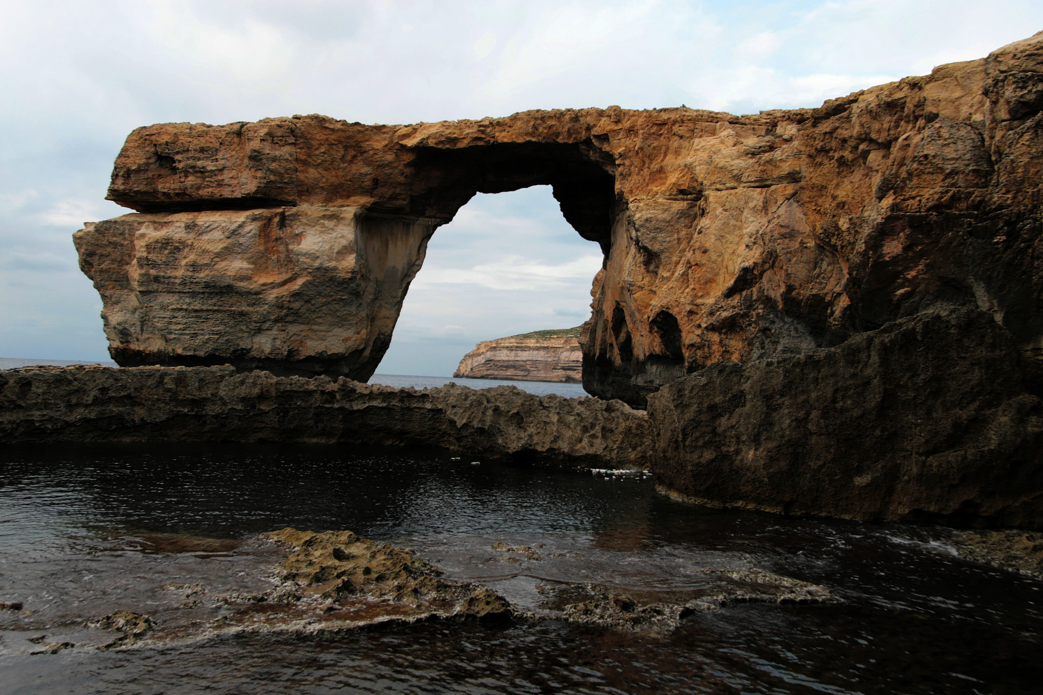 Canon EOS 30D + Canon EF-S 17-85mm F4-5.6 IS USM sample photo. Azure window photography