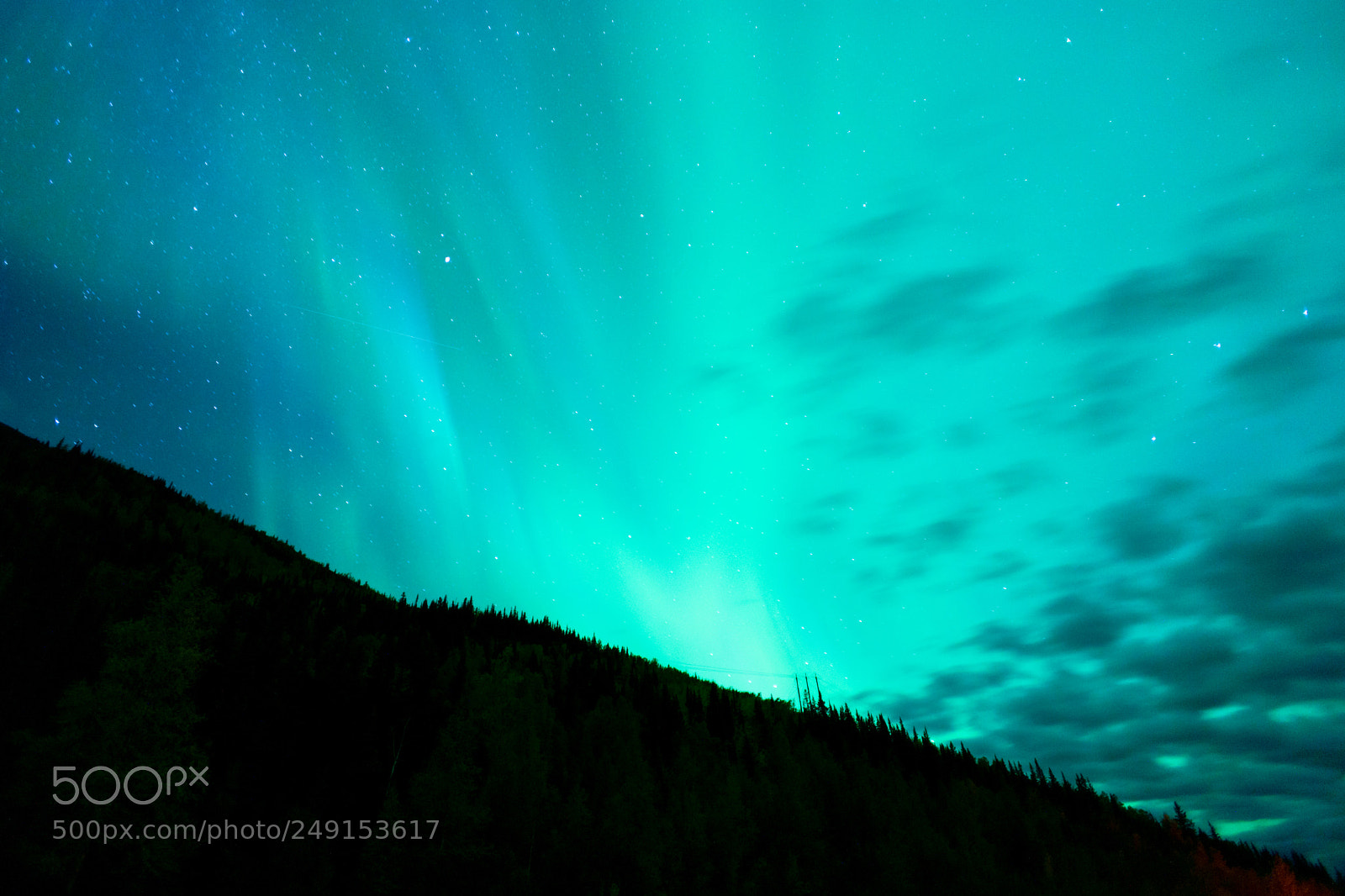 Sony Alpha DSLR-A850 sample photo. The aurora borealis emerges photography