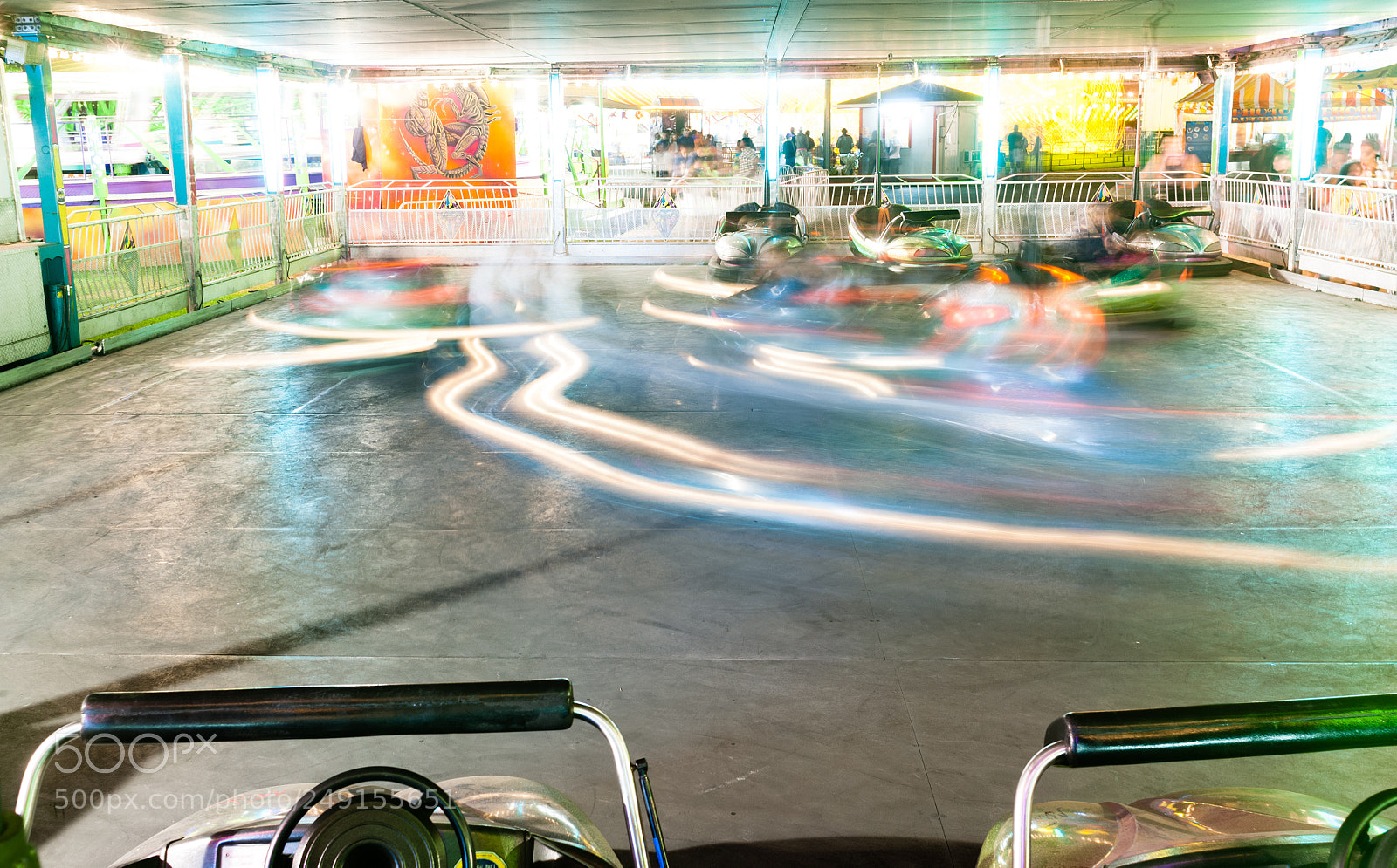 Sony Alpha DSLR-A350 sample photo. Bumper cars amusement park photography