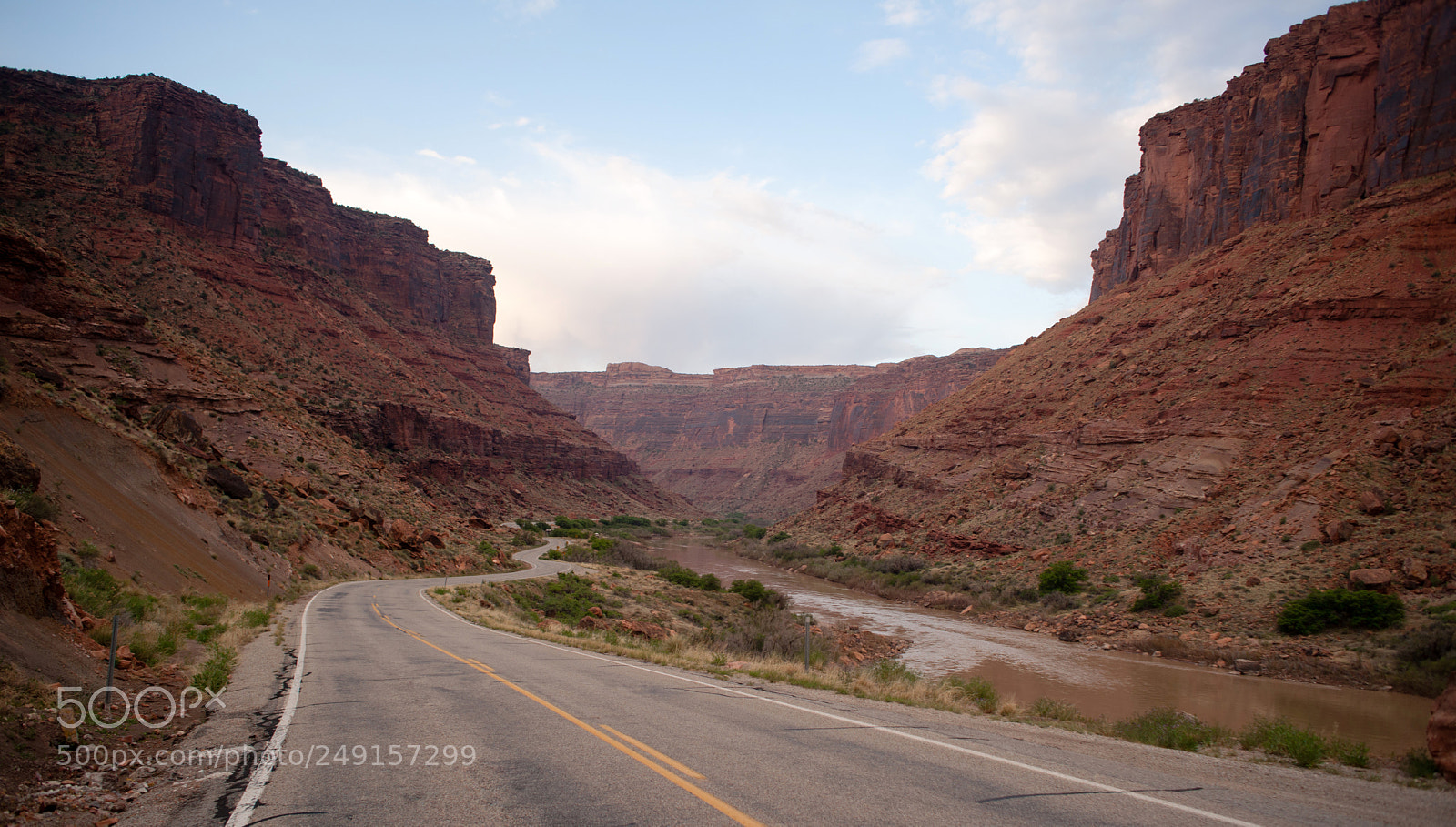 Sony Alpha DSLR-A900 sample photo. Utah state route 128 photography