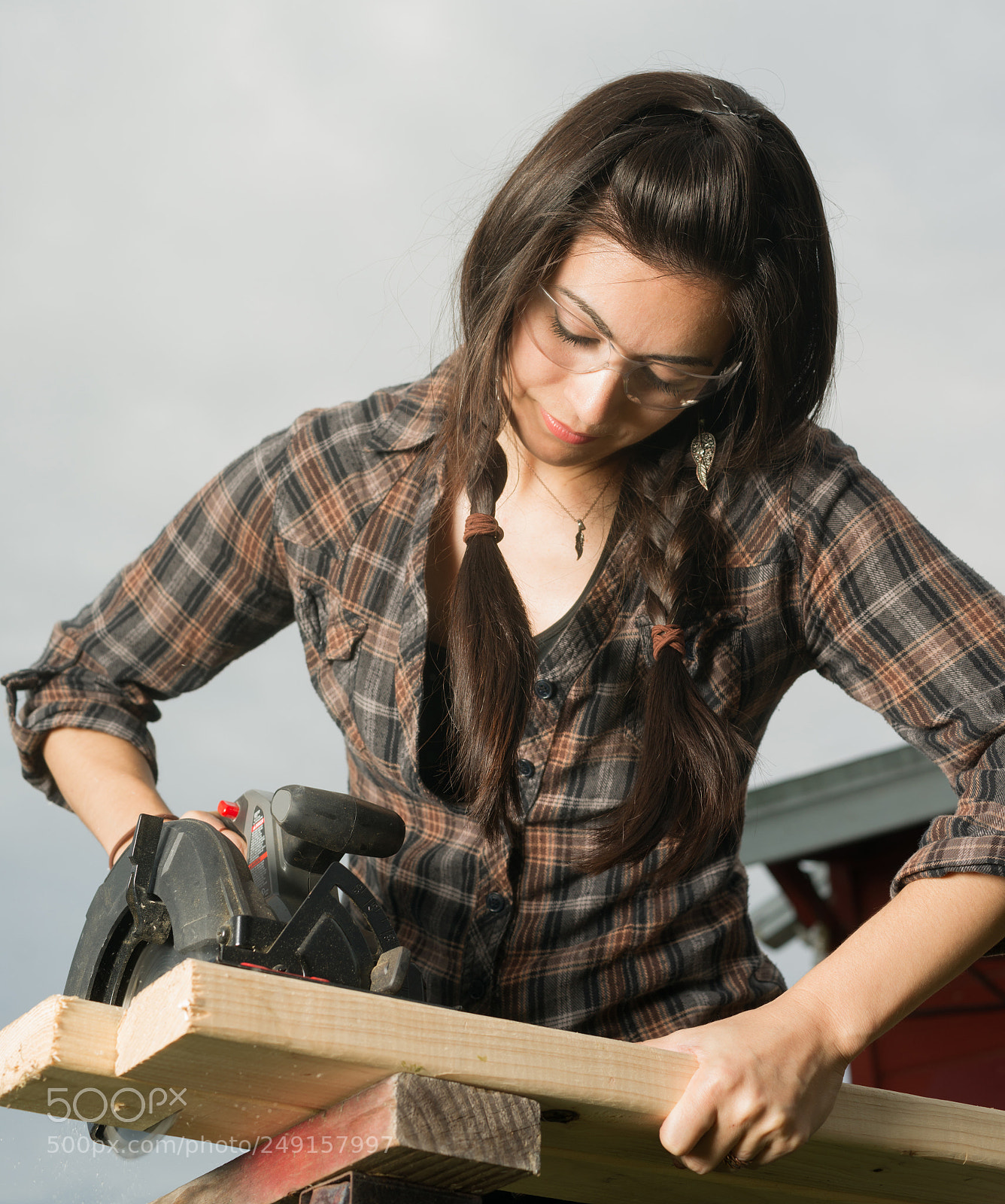Sony Alpha DSLR-A850 sample photo. Craftsperson woman uses circular photography