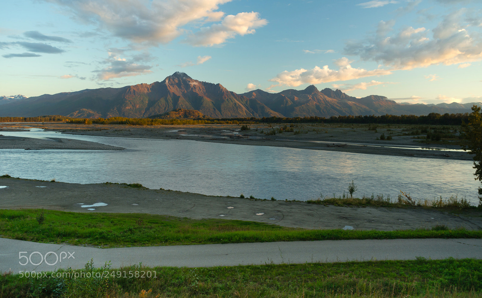 Sony Alpha DSLR-A850 sample photo. Mantanuska river lazy mountain photography