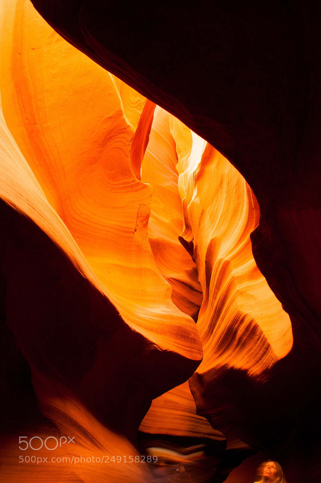 Sony Alpha DSLR-A350 sample photo. Sunlight beams through crevasse photography