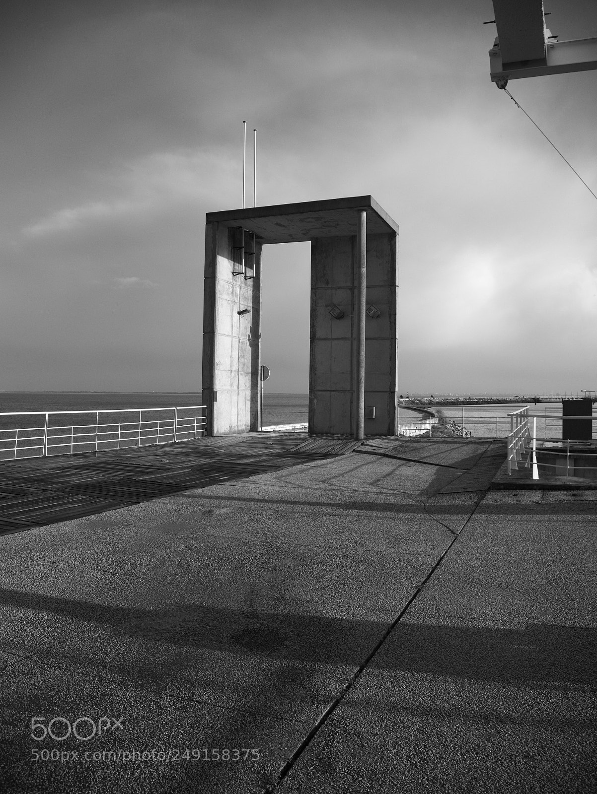 Panasonic Lumix DMC-GX7 sample photo. The arch photography