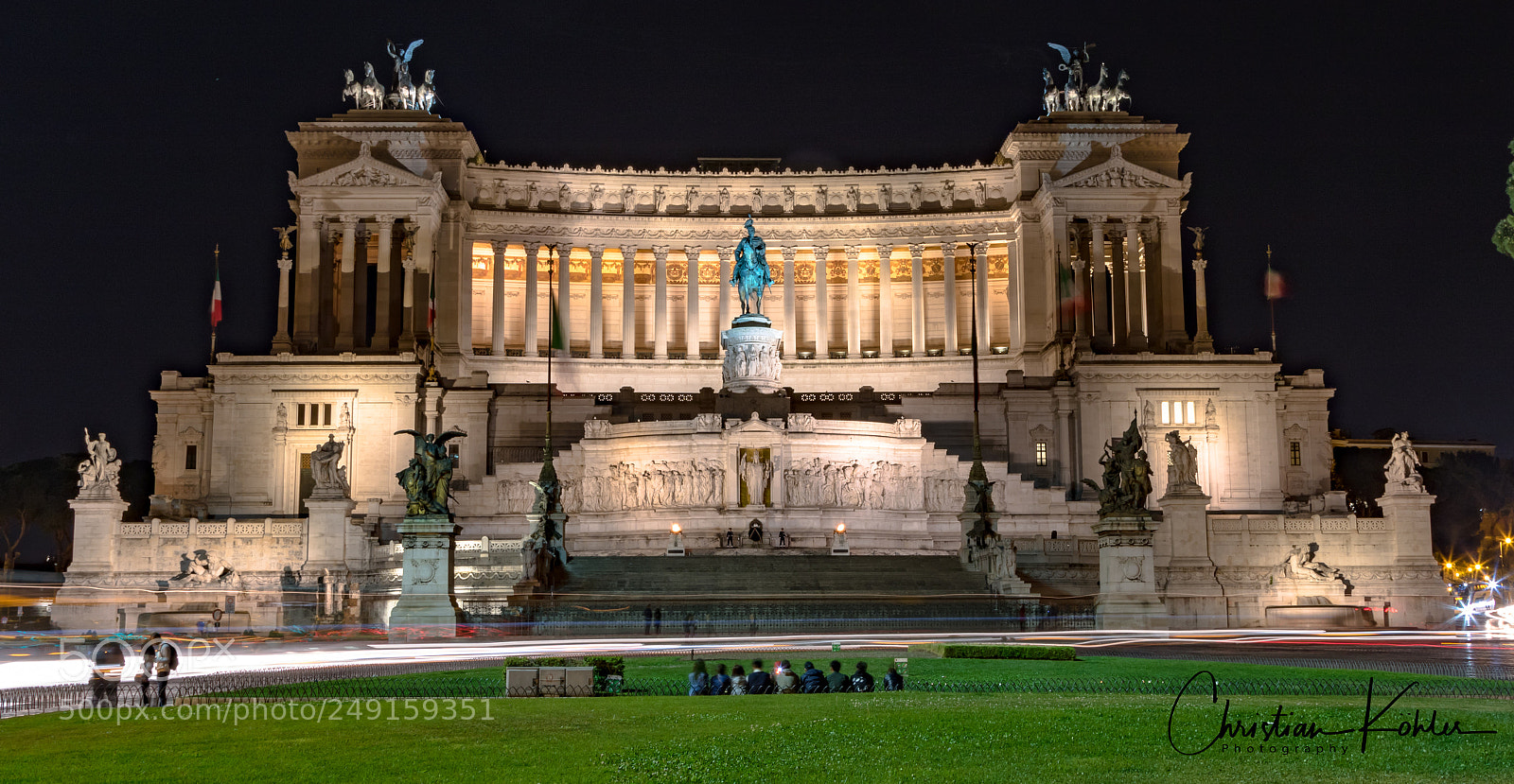 Canon EOS 7D Mark II sample photo. Monumento a vittorio emanuele photography