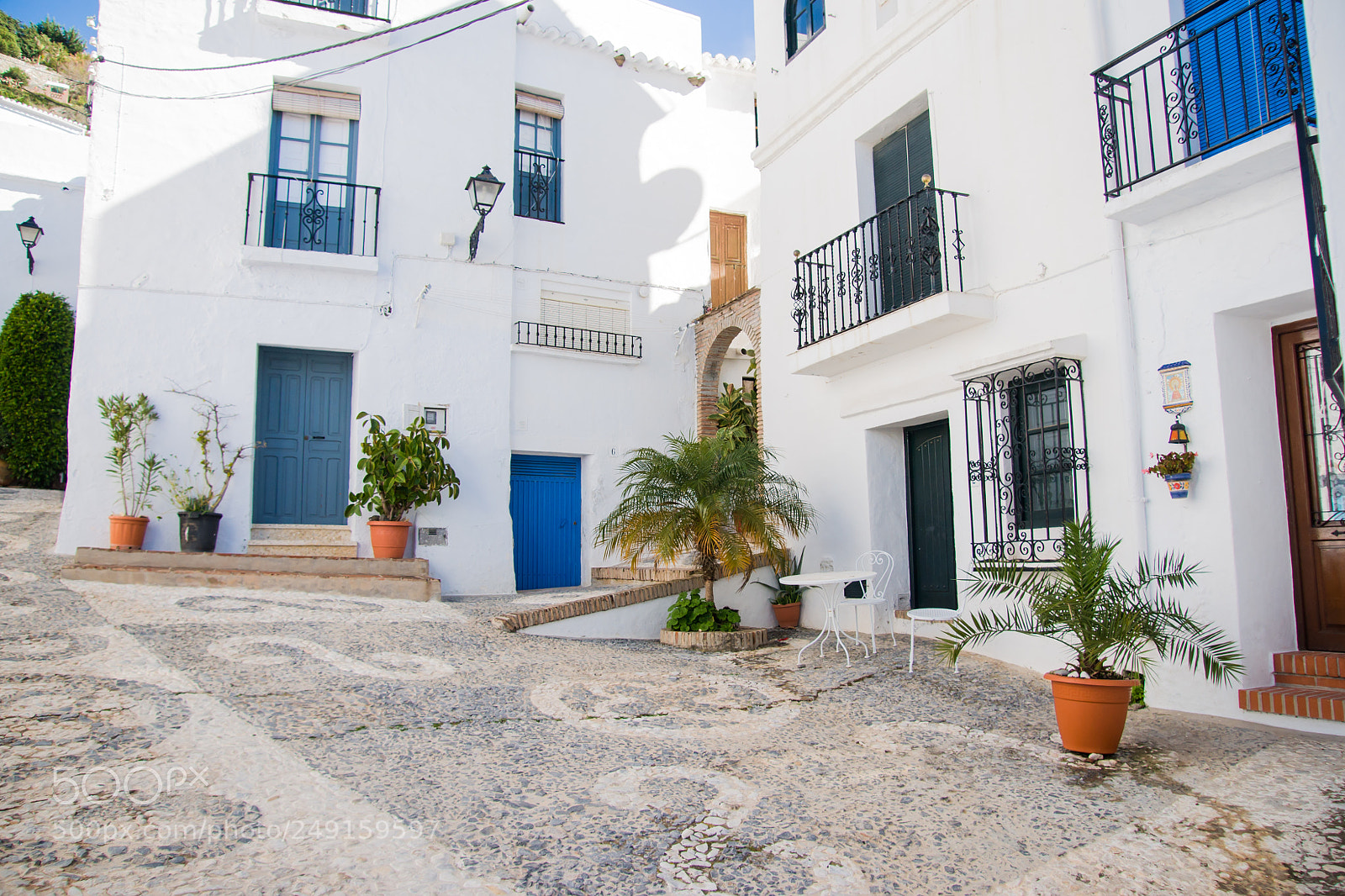 Sony Alpha DSLR-A700 sample photo. Street in frigiliana photography