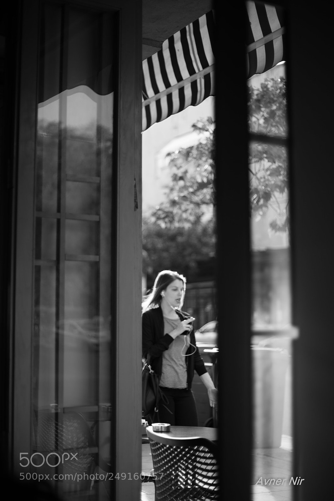 Canon EOS 5D Mark IV sample photo. Just passing by... photography