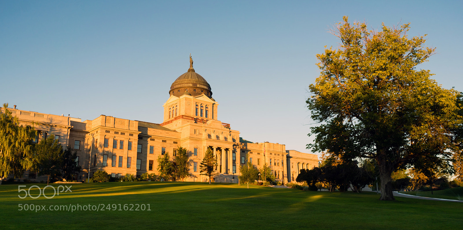 Sony a7 sample photo. Panoramic view capital dome photography