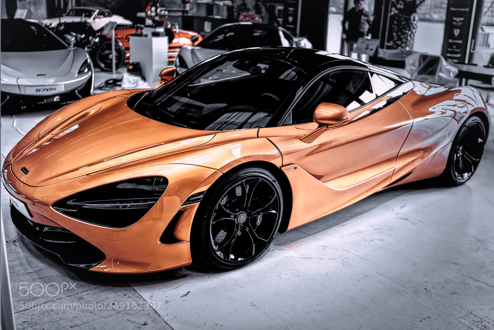Sony a7R III sample photo. Mclaren 720 s gold photography
