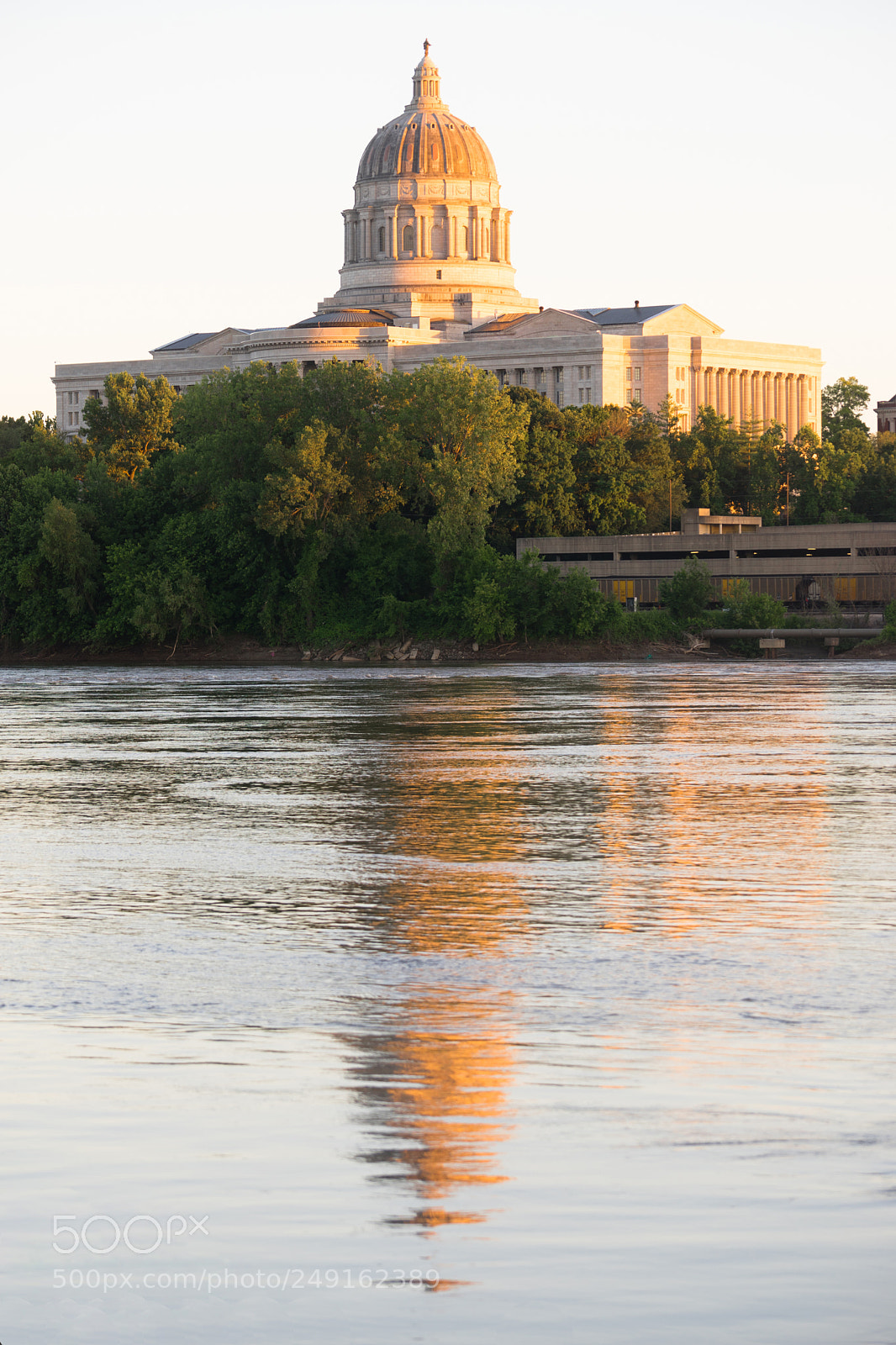 Sony a7 sample photo. Jefferson city missouri capital photography