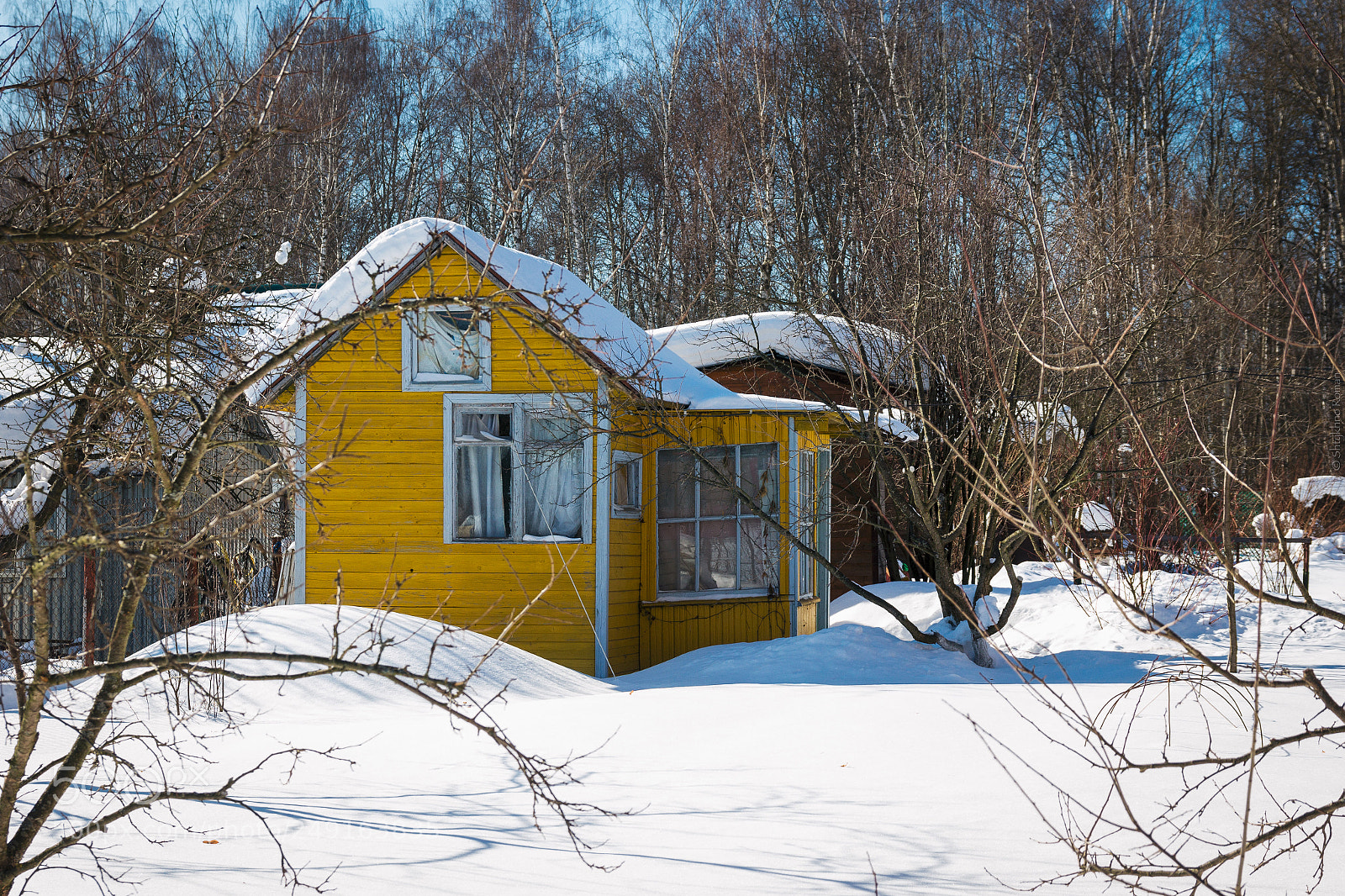 Canon EOS 60D sample photo. Yellow house photography