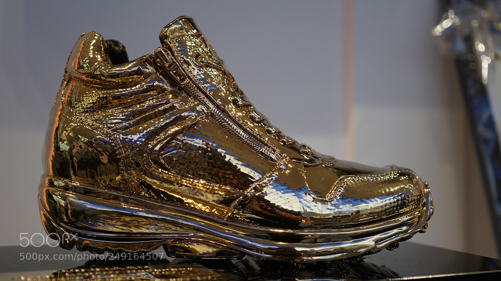 Sony a6000 sample photo. Golden shoes photography