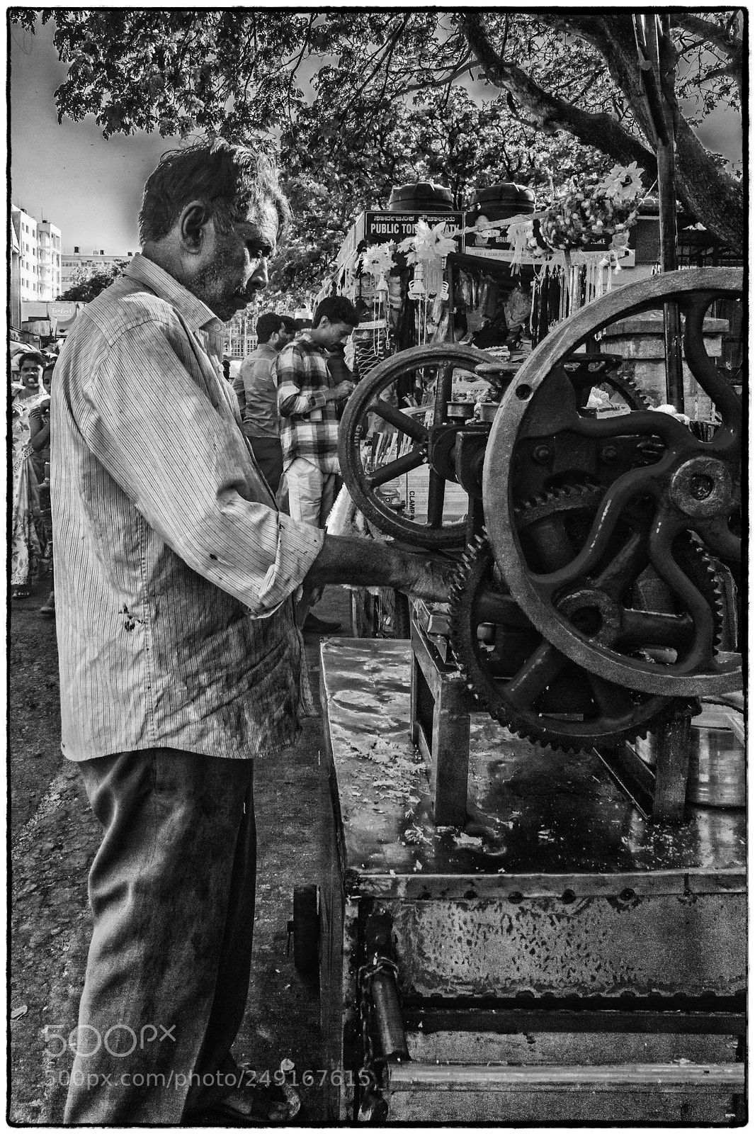 Sony a7 II sample photo. Sugarcane juice photography
