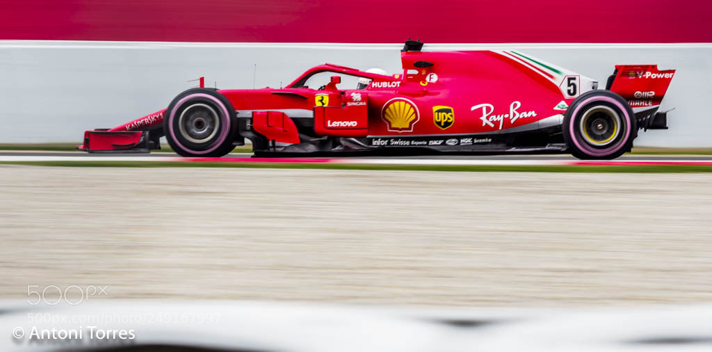 Olympus OM-D E-M1 Mark II sample photo. Panning de sebastian vettel photography