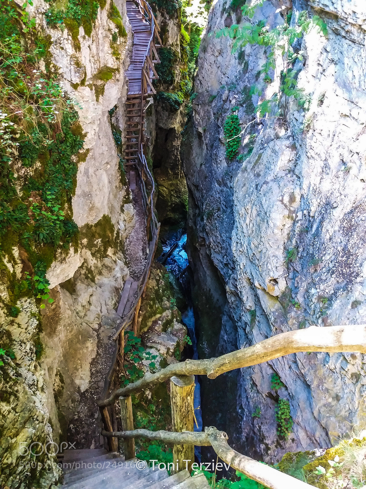 Samsung Galaxy J5(2016) sample photo. The devil's trail the photography
