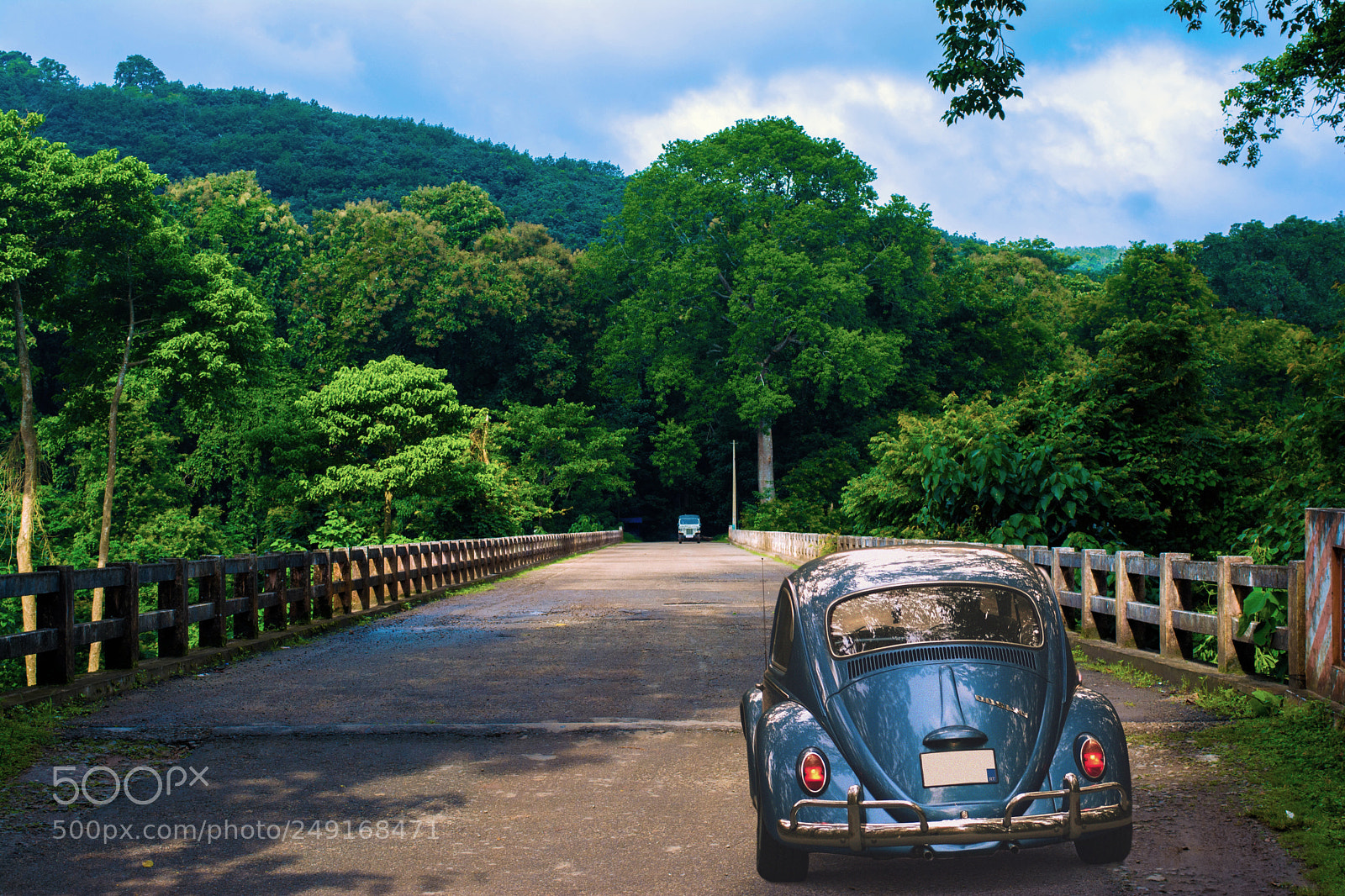 Nikon D5200 sample photo. A classic car drive photography