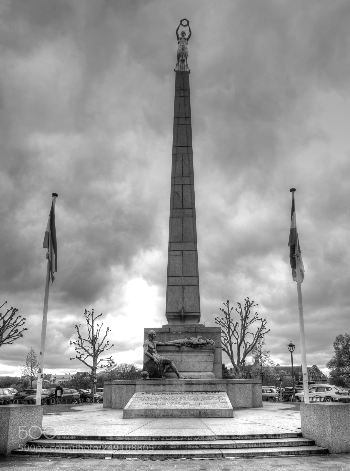 Nikon D610 sample photo. B w statue with photography