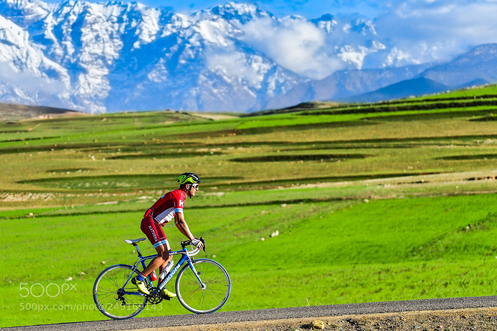 Nikon D5 sample photo. Cycling climbing mountain photography