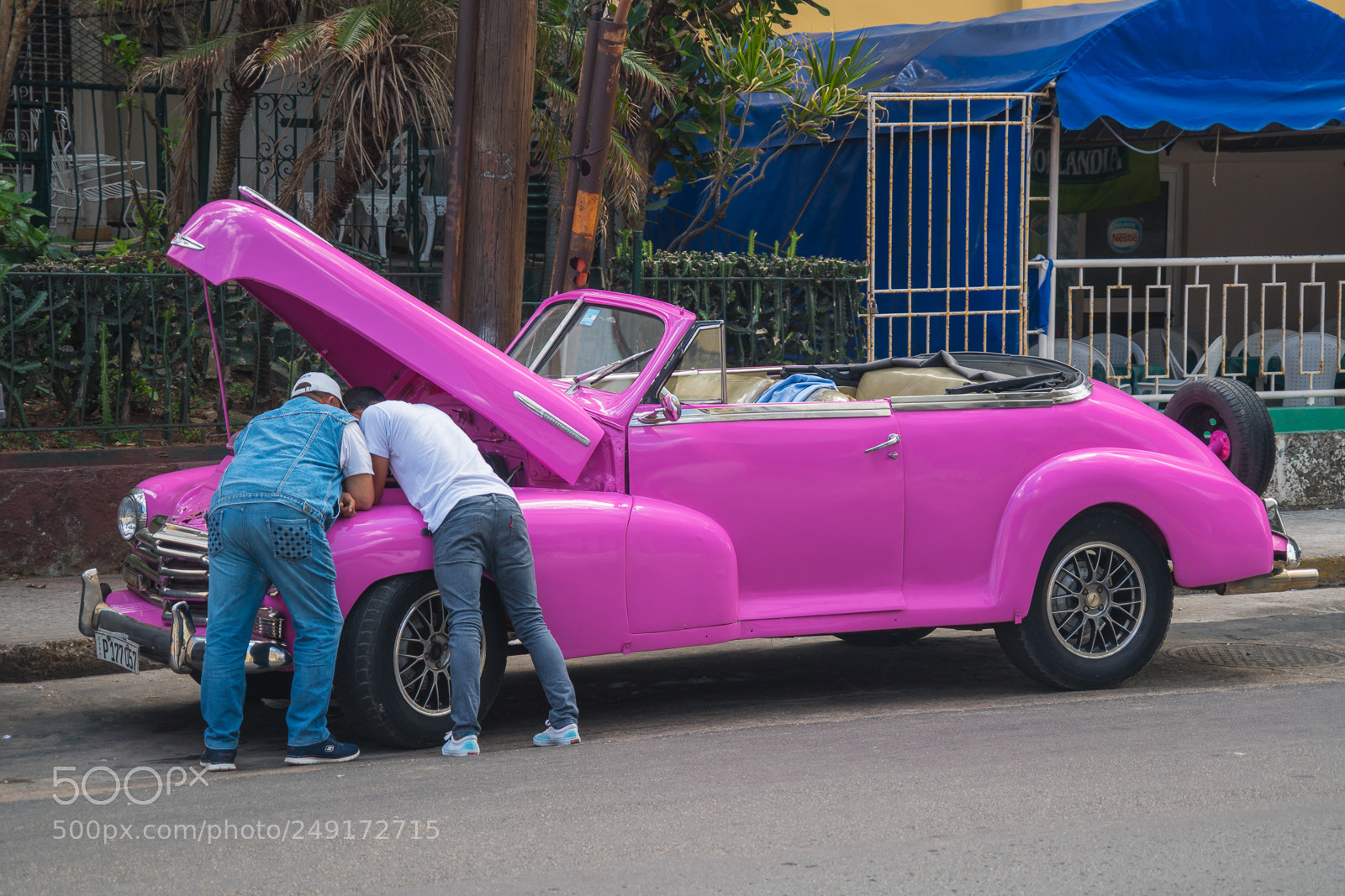 Sony a7R III sample photo. Fixing barbie's car photography