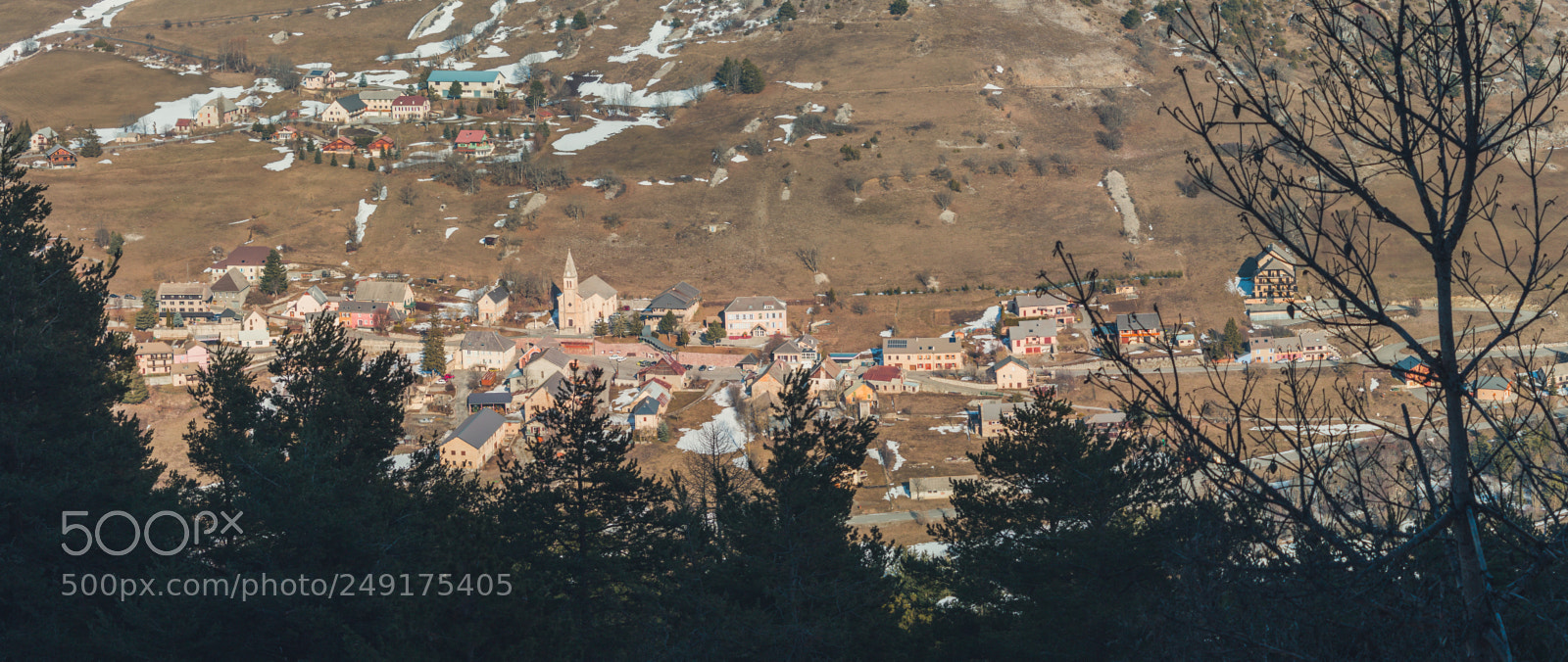 Canon EOS 1200D (EOS Rebel T5 / EOS Kiss X70 / EOS Hi) sample photo. Mountain village photography