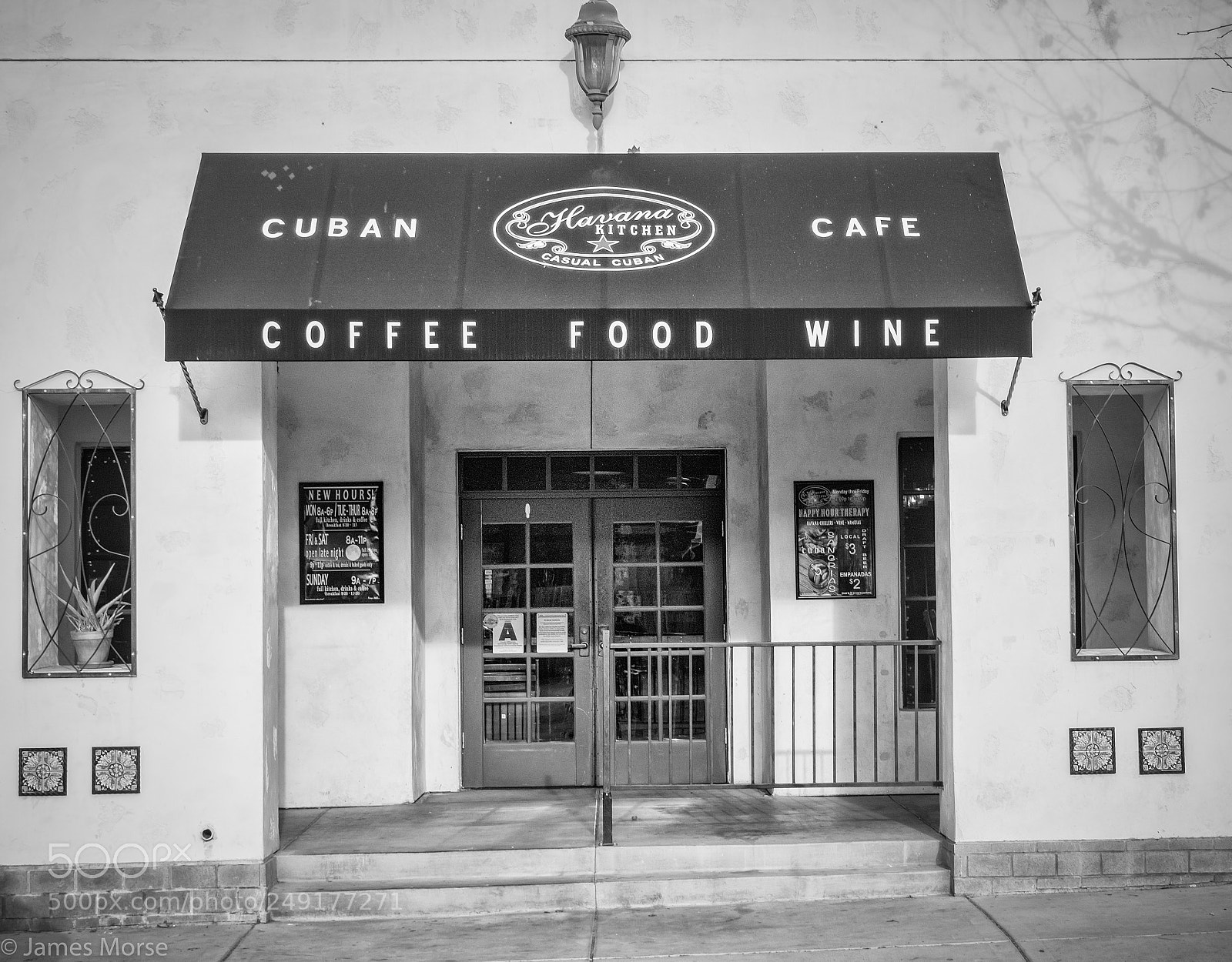 Nikon D3300 sample photo. Cuban restaurant photography