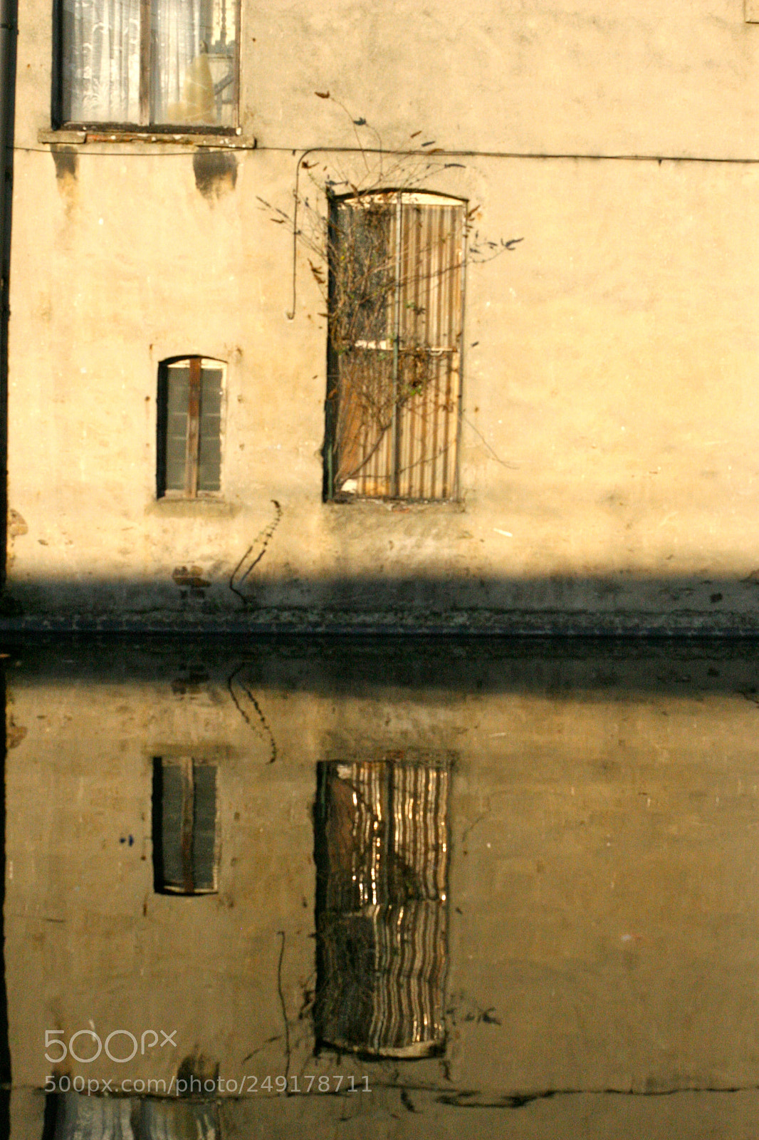 Canon EOS 30D sample photo. Winter light and windows photography