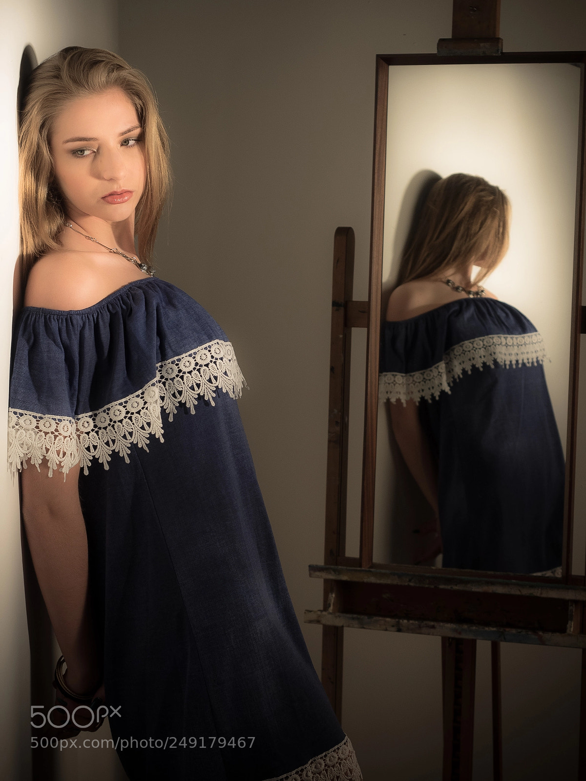 Olympus OM-D E-M1 sample photo. Mirror photography