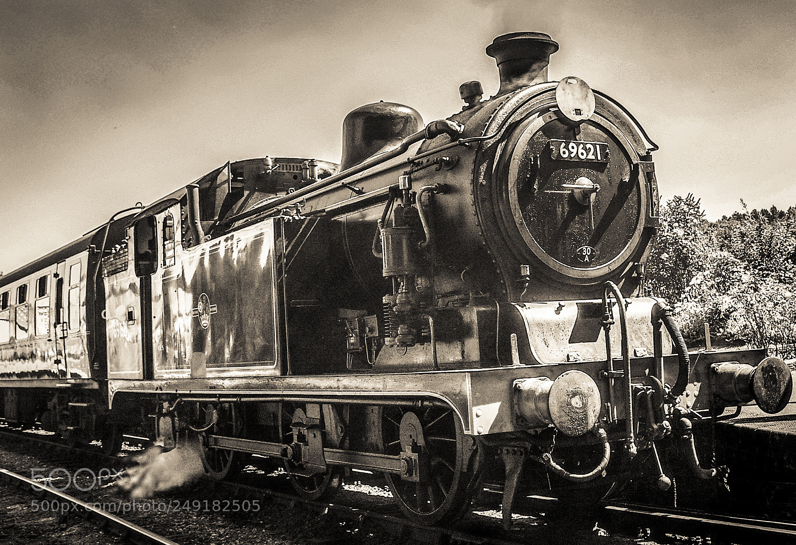 Pentax *ist DL2 sample photo. Steam engine photography