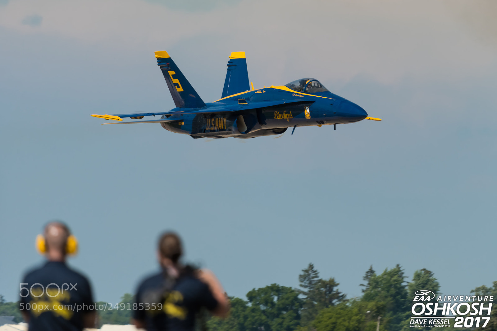 Nikon D810 sample photo. Blue 5 high speed pass photography