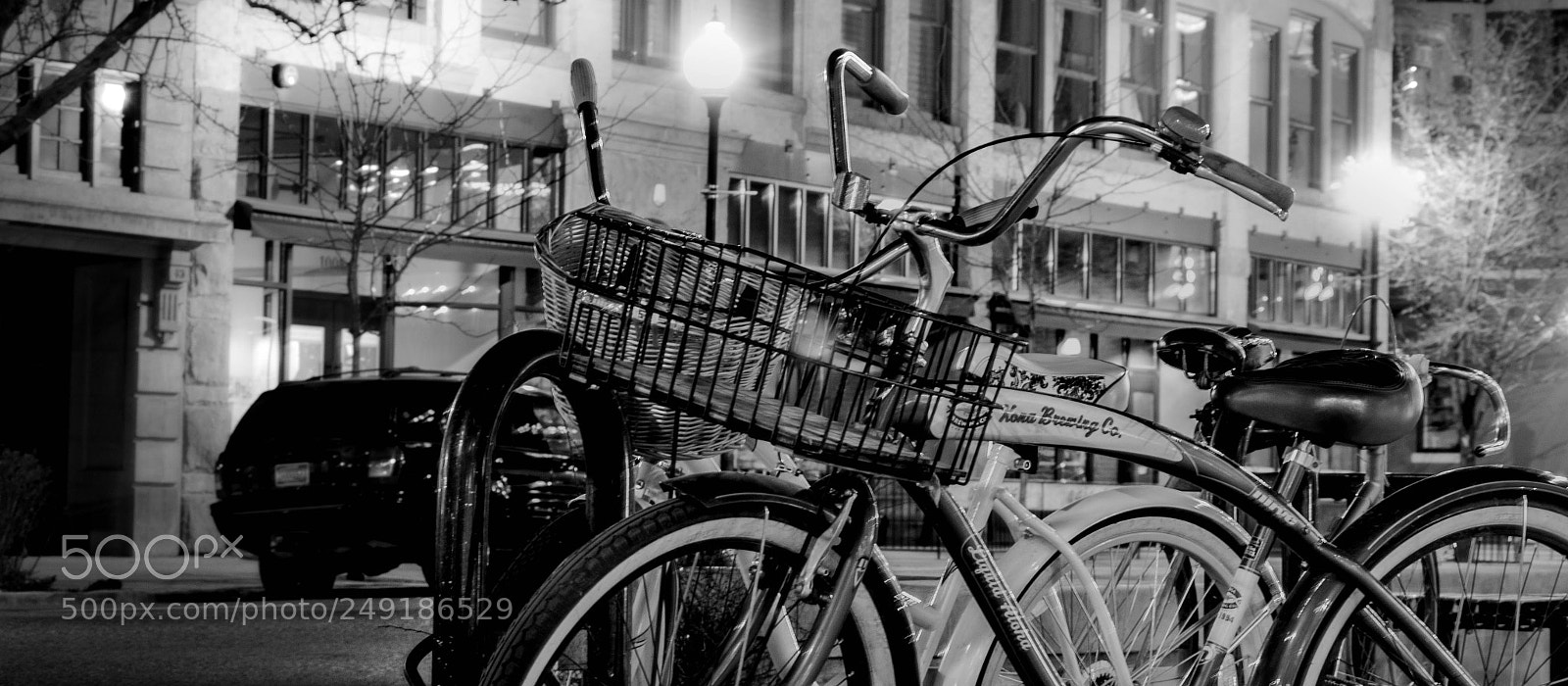 Canon EOS 600D (Rebel EOS T3i / EOS Kiss X5) sample photo. Black & white bike photography
