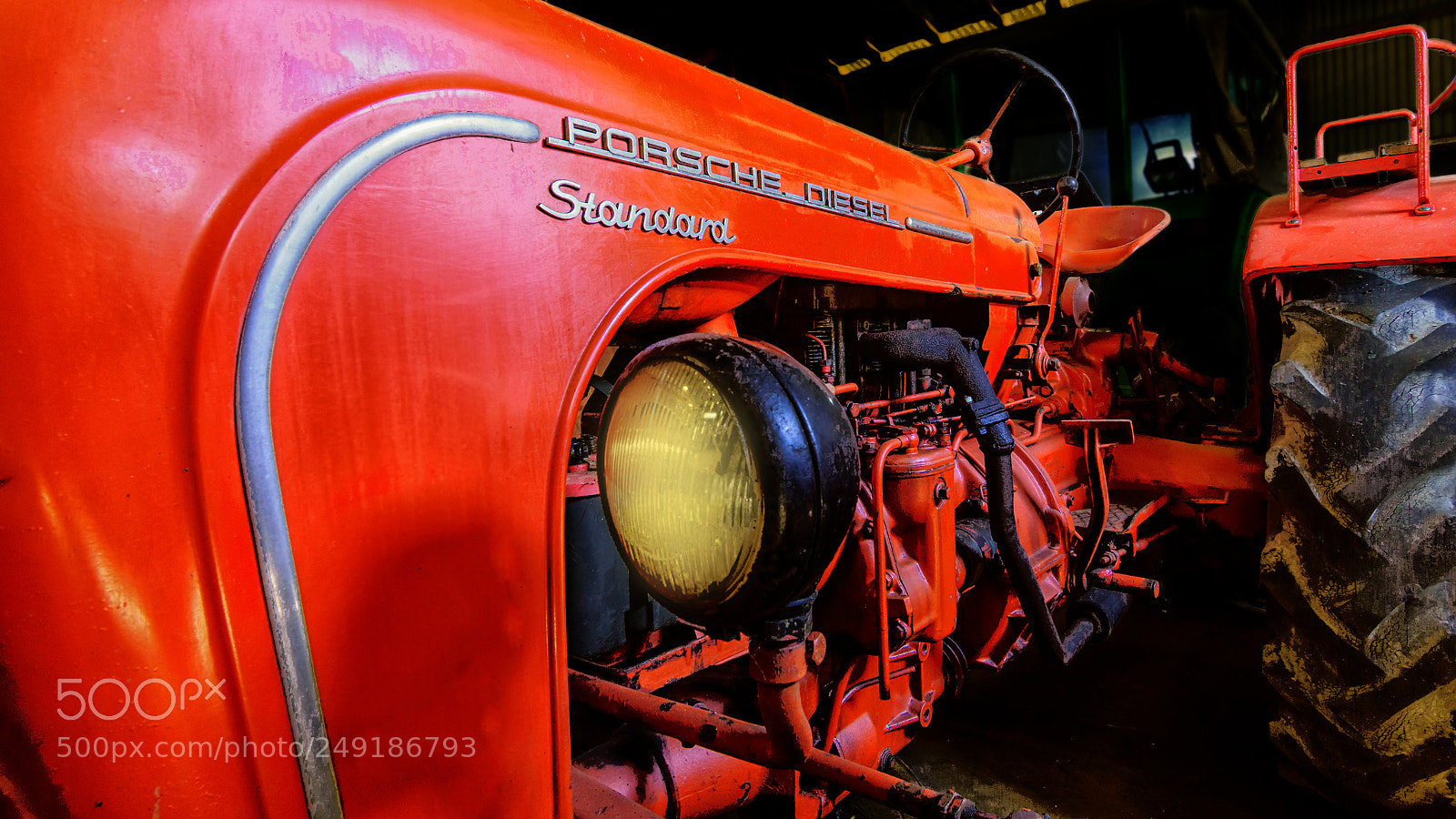 Sony ILCA-77M2 sample photo. The old red porsche photography