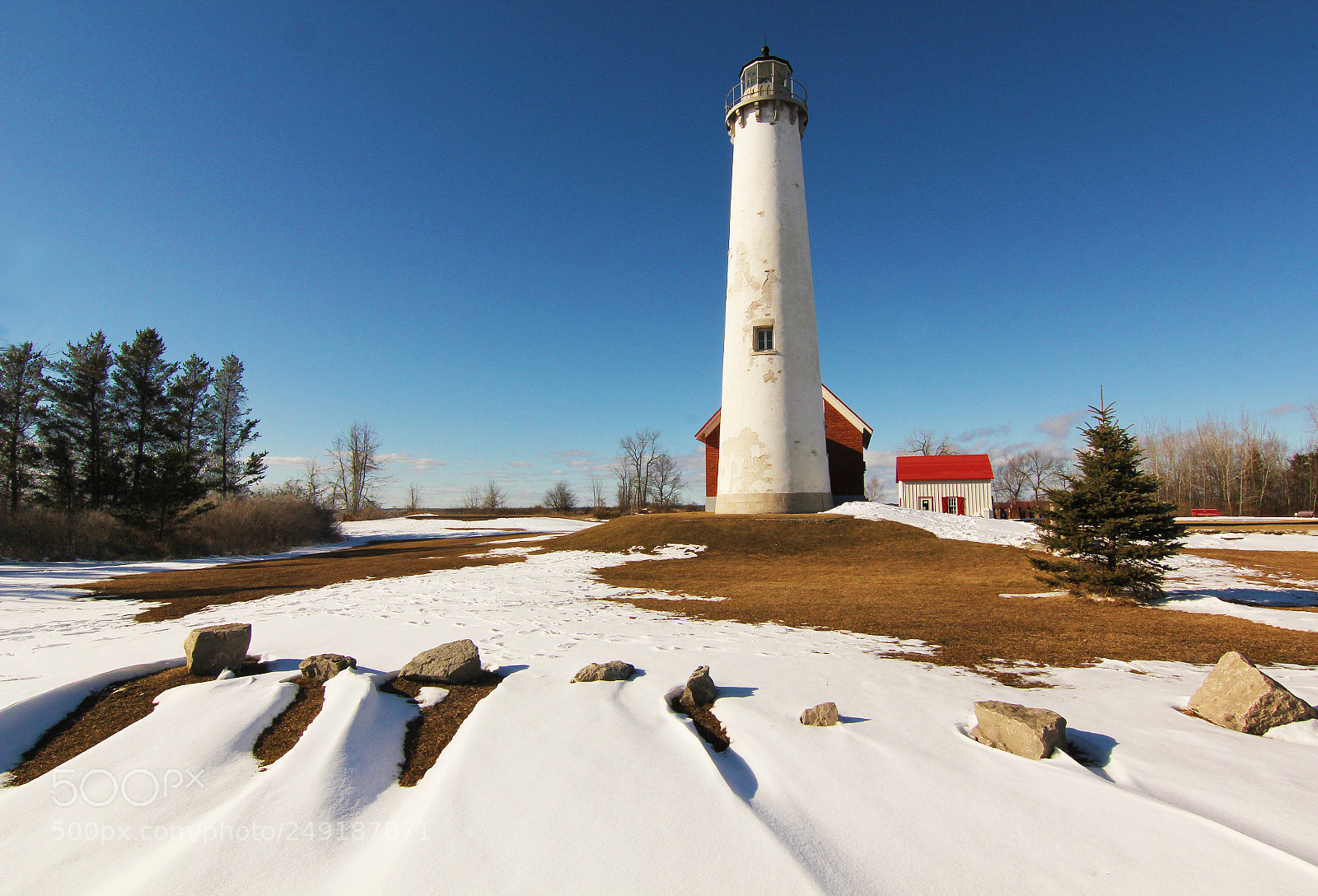 Canon EOS 550D (EOS Rebel T2i / EOS Kiss X4) sample photo. By the lighthouse photography