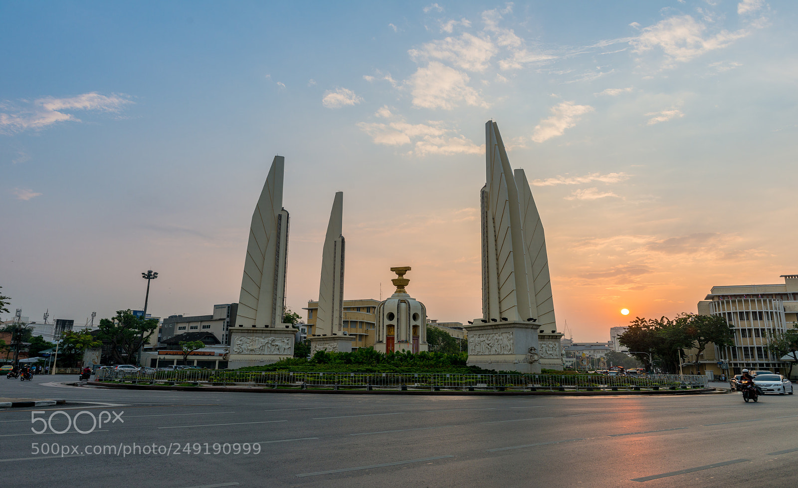 Nikon D800E sample photo. Democracy monument in bangkok photography