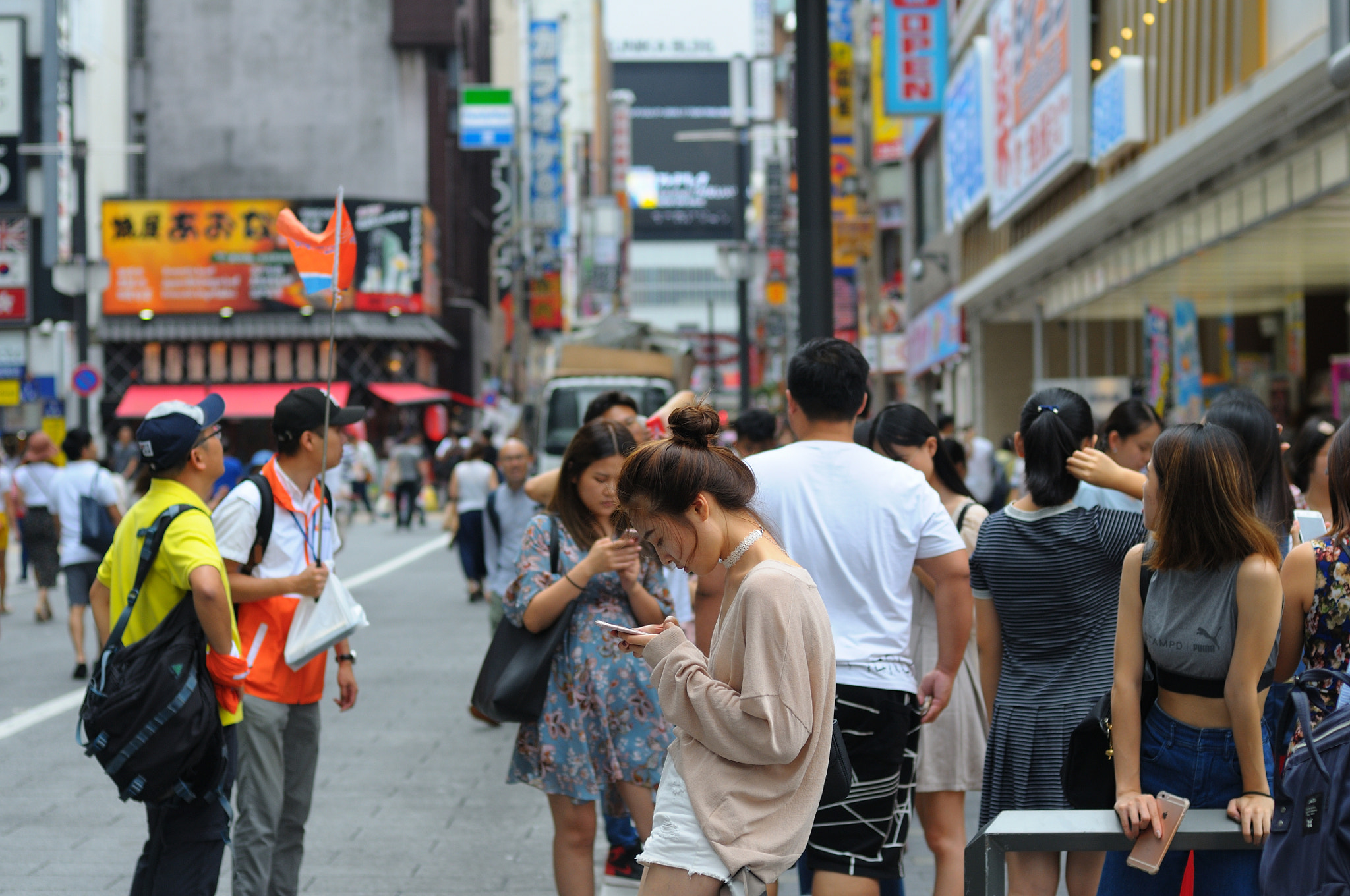 Nikon AF Nikkor 50mm F1.4D sample photo. Shinjuku, tokyo photography