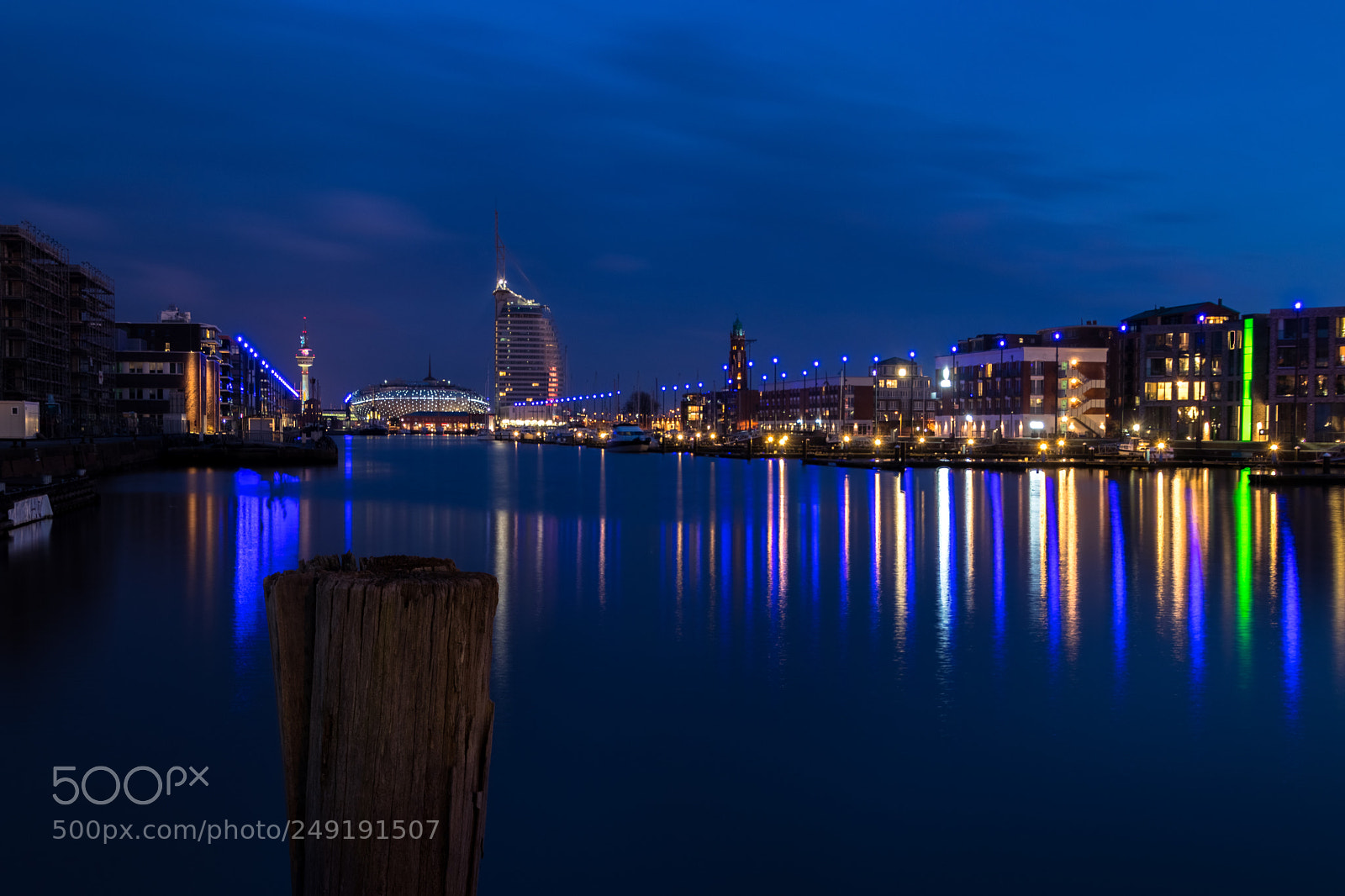 Canon EOS 80D sample photo. Blue hour in bremerhaven photography