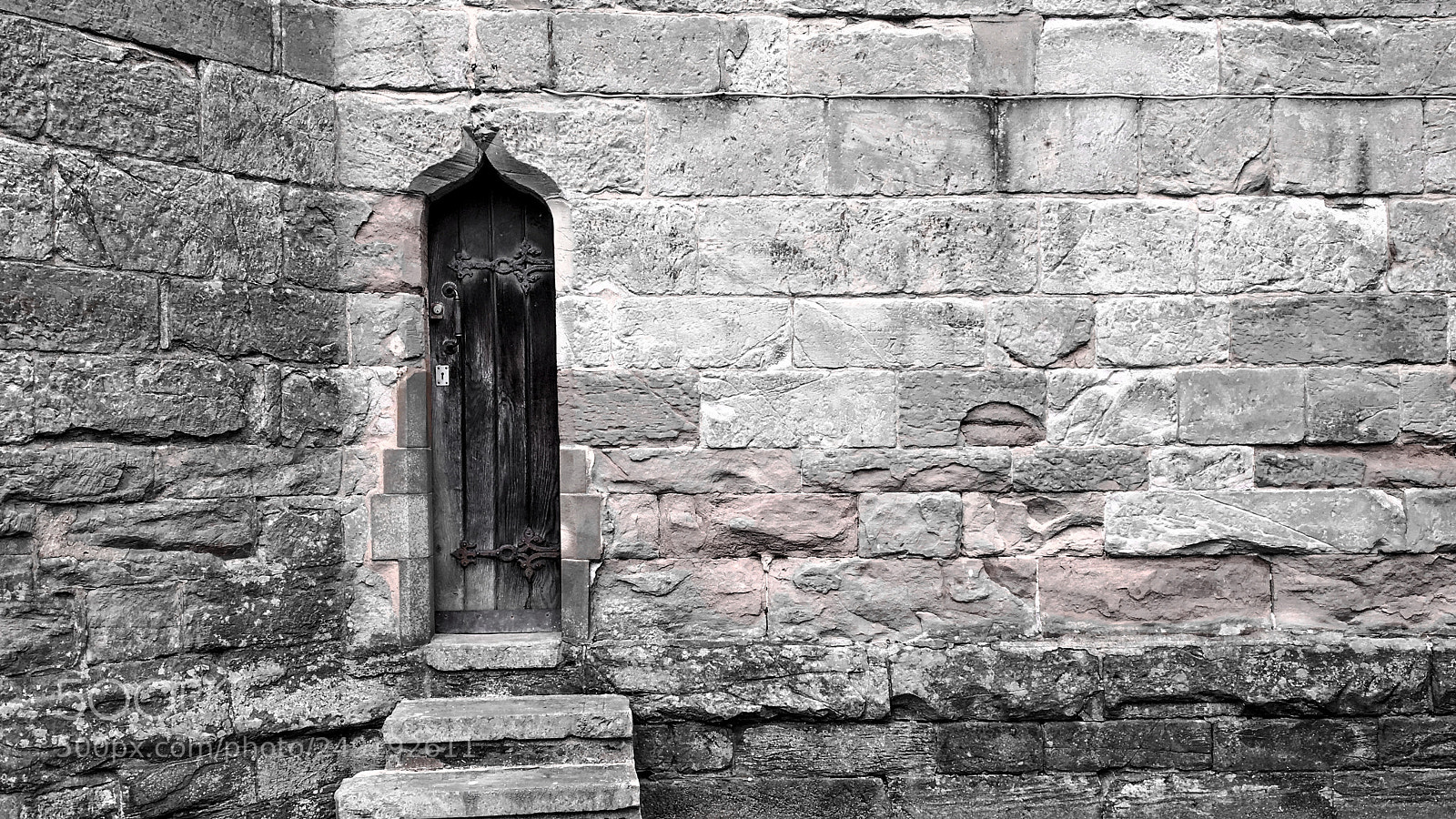 Apple iPhone 6s sample photo. Door photography