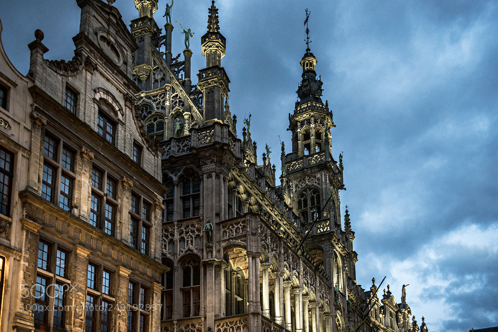Nikon D800 sample photo. Grand place / brussels photography