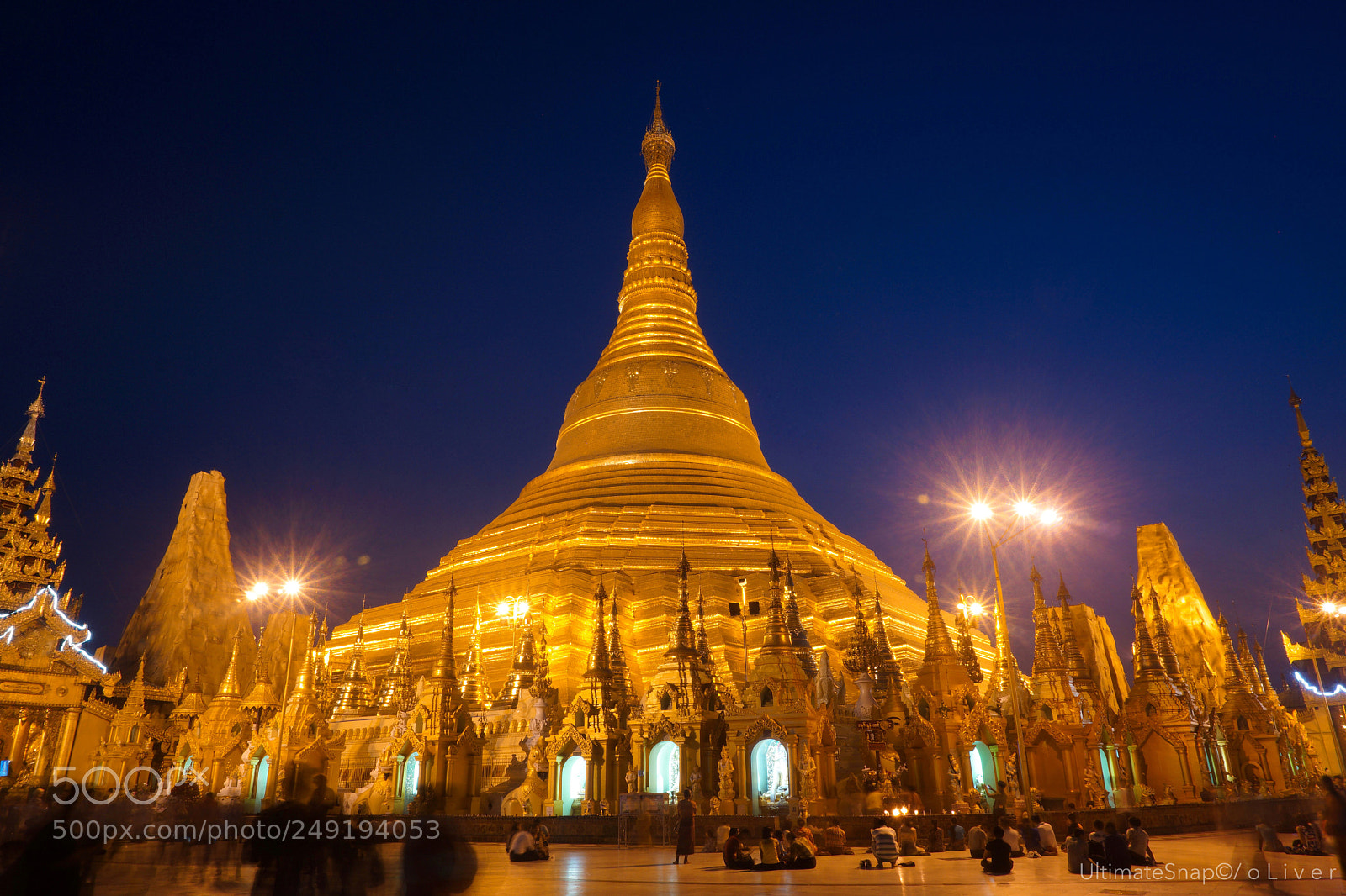 Sony a6000 sample photo. Shwedagon pagoda is the photography