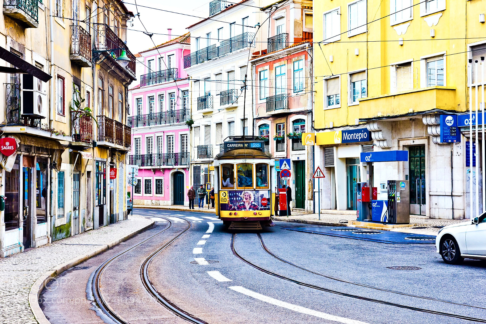 Canon EOS 60D sample photo. Al fama - lisbon photography