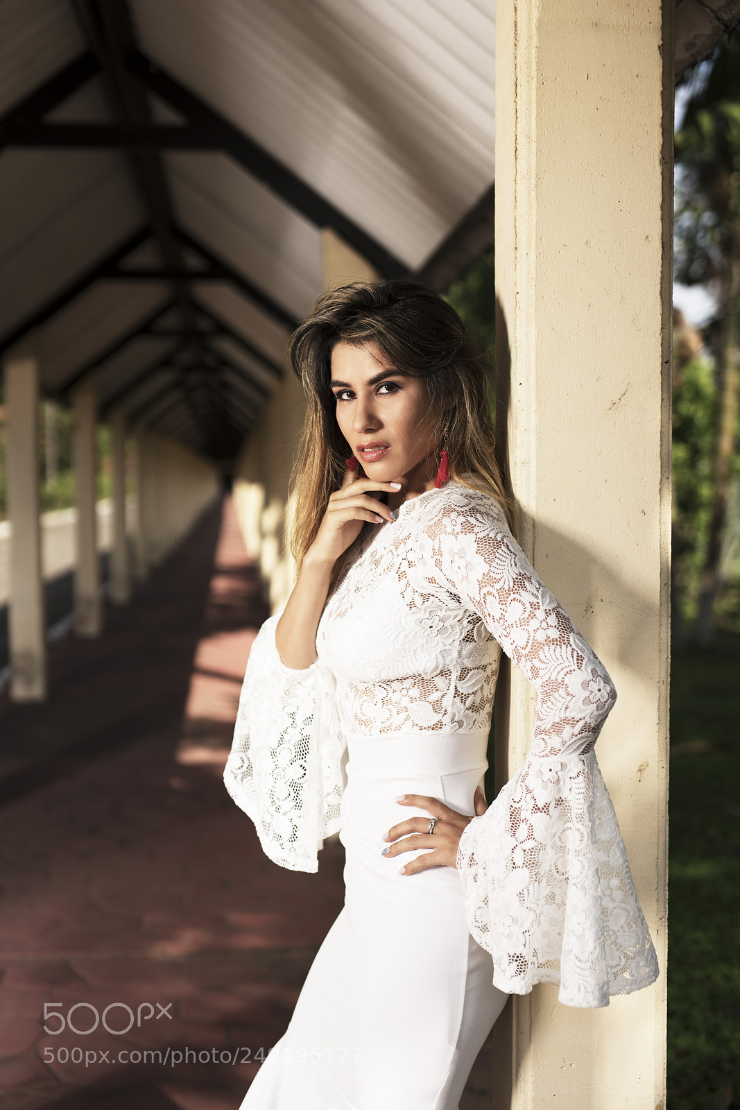Sony a7R III sample photo. White dress photography