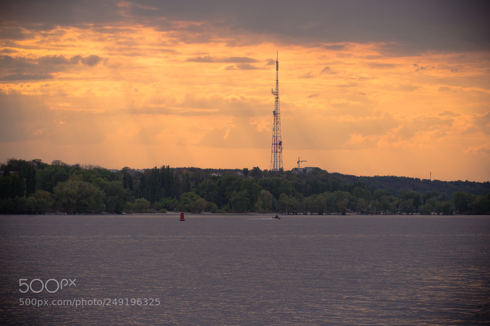 Canon EOS 600D (Rebel EOS T3i / EOS Kiss X5) sample photo. View of cherkasy from photography