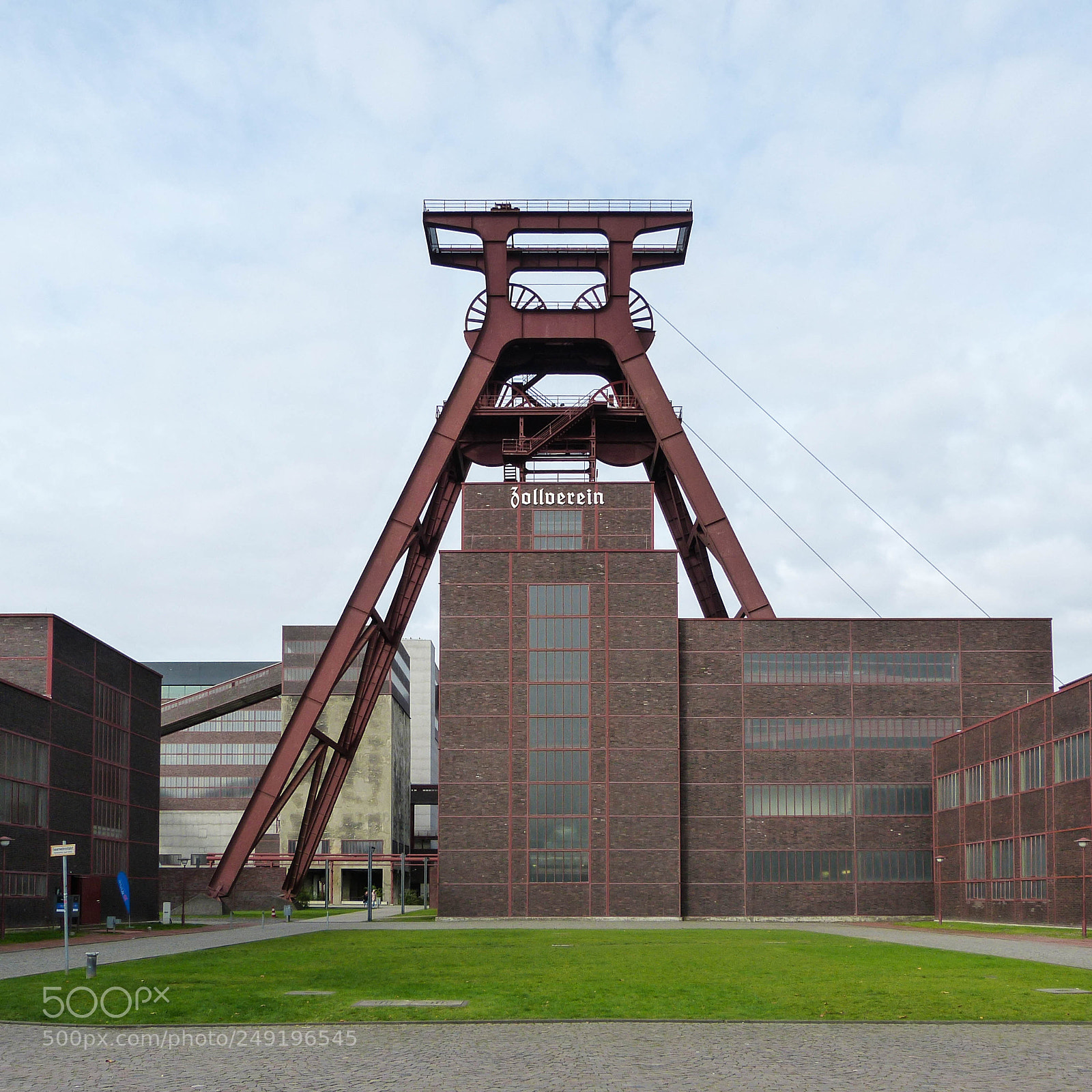 Panasonic Lumix DMC-FZ150 sample photo. Zollverein essen photography