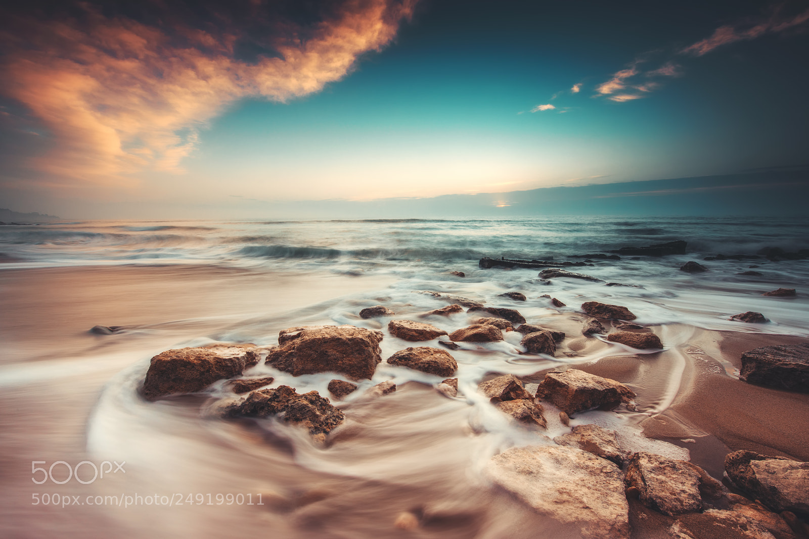 Canon EOS 5D Mark IV sample photo. Sunrise over the beach photography