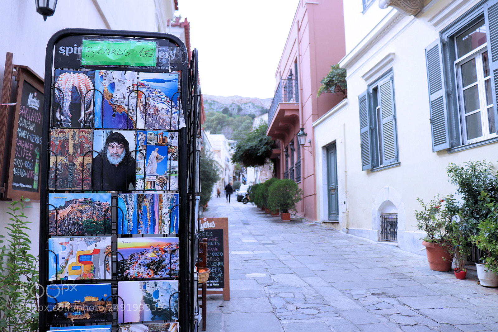 Canon EOS 200D (EOS Rebel SL2 / EOS Kiss X9) sample photo. Plaka in athens photography